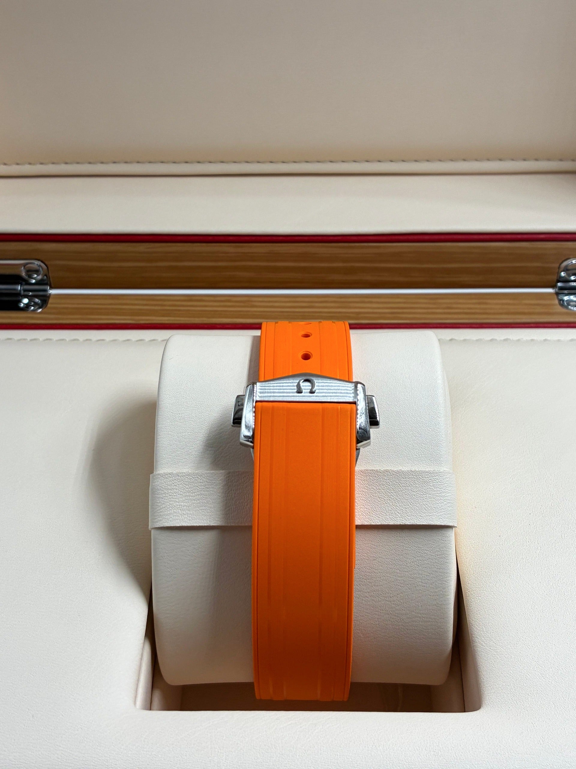 Omega Seamaster Diver 300M 210.32.42.20.01.006 Master Co-Axial 42