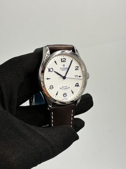 Tudor 1926 M91550-0010