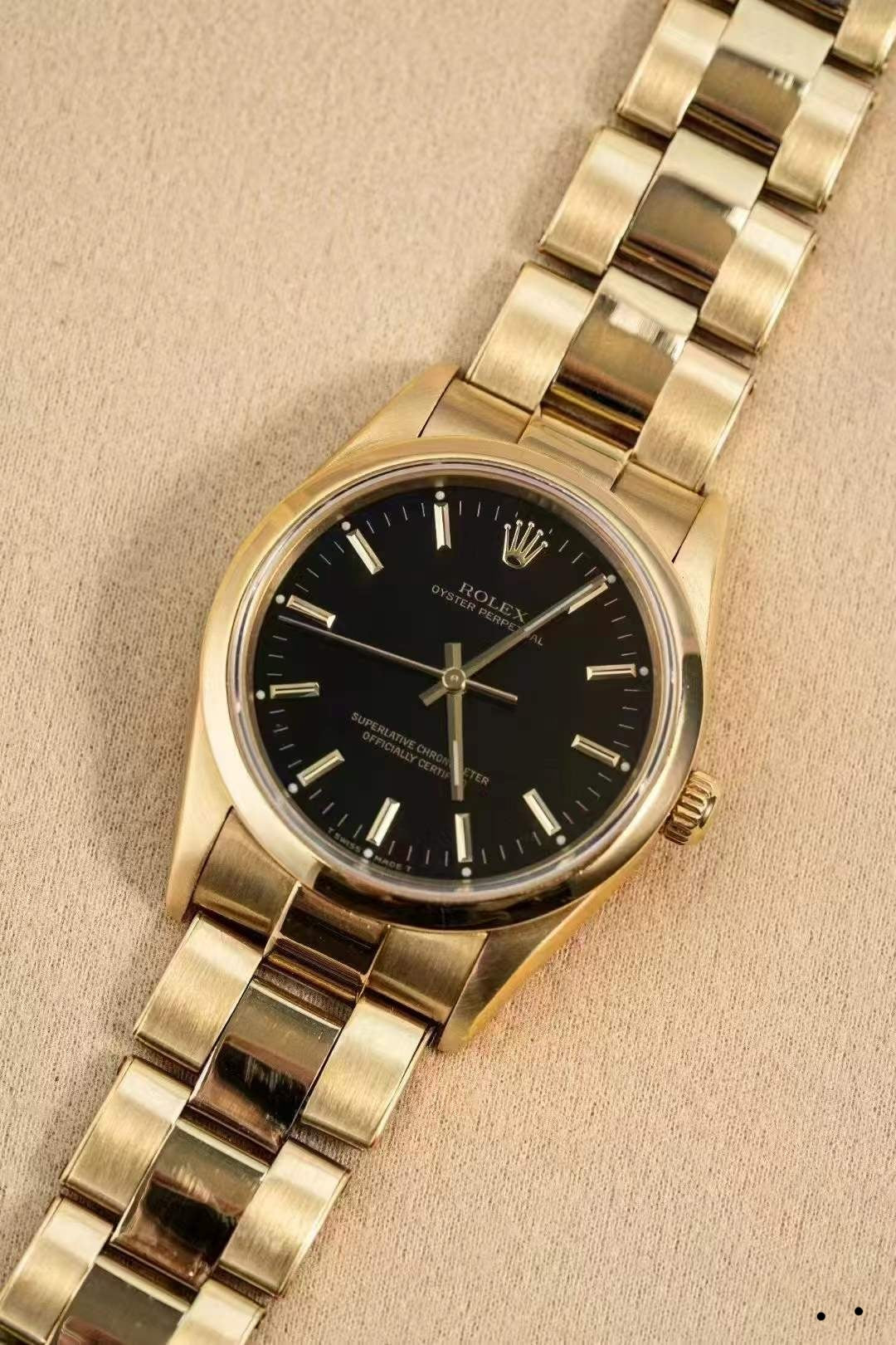 Rolex Oyster Perpetual 34 14208 Black Naked