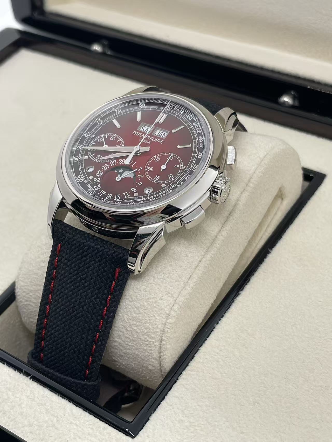Patek Philippe Complications 5270P-017 2026