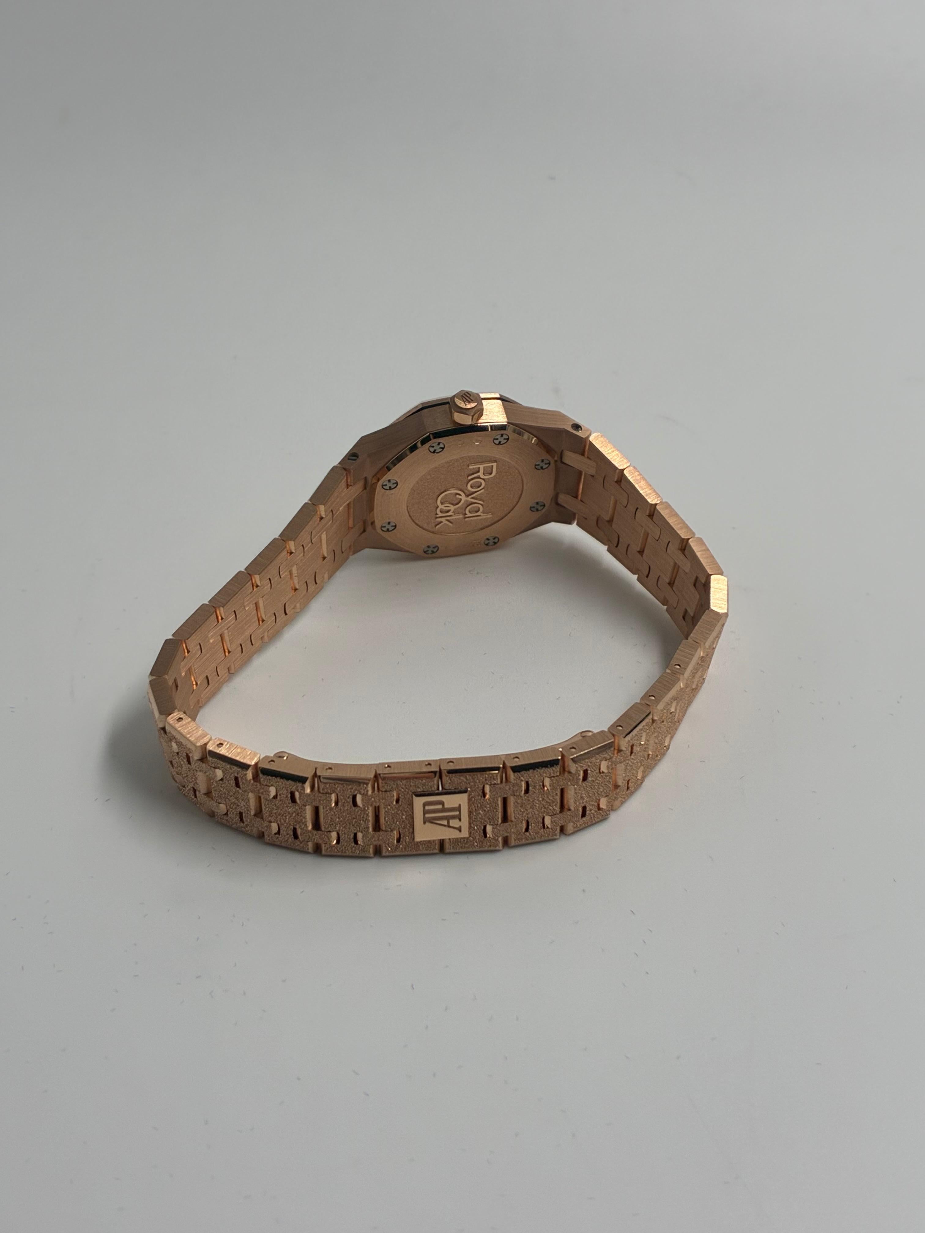 Royal Oak Mini Frosted Gold Quartz  67630OR.GG.1312OR.01