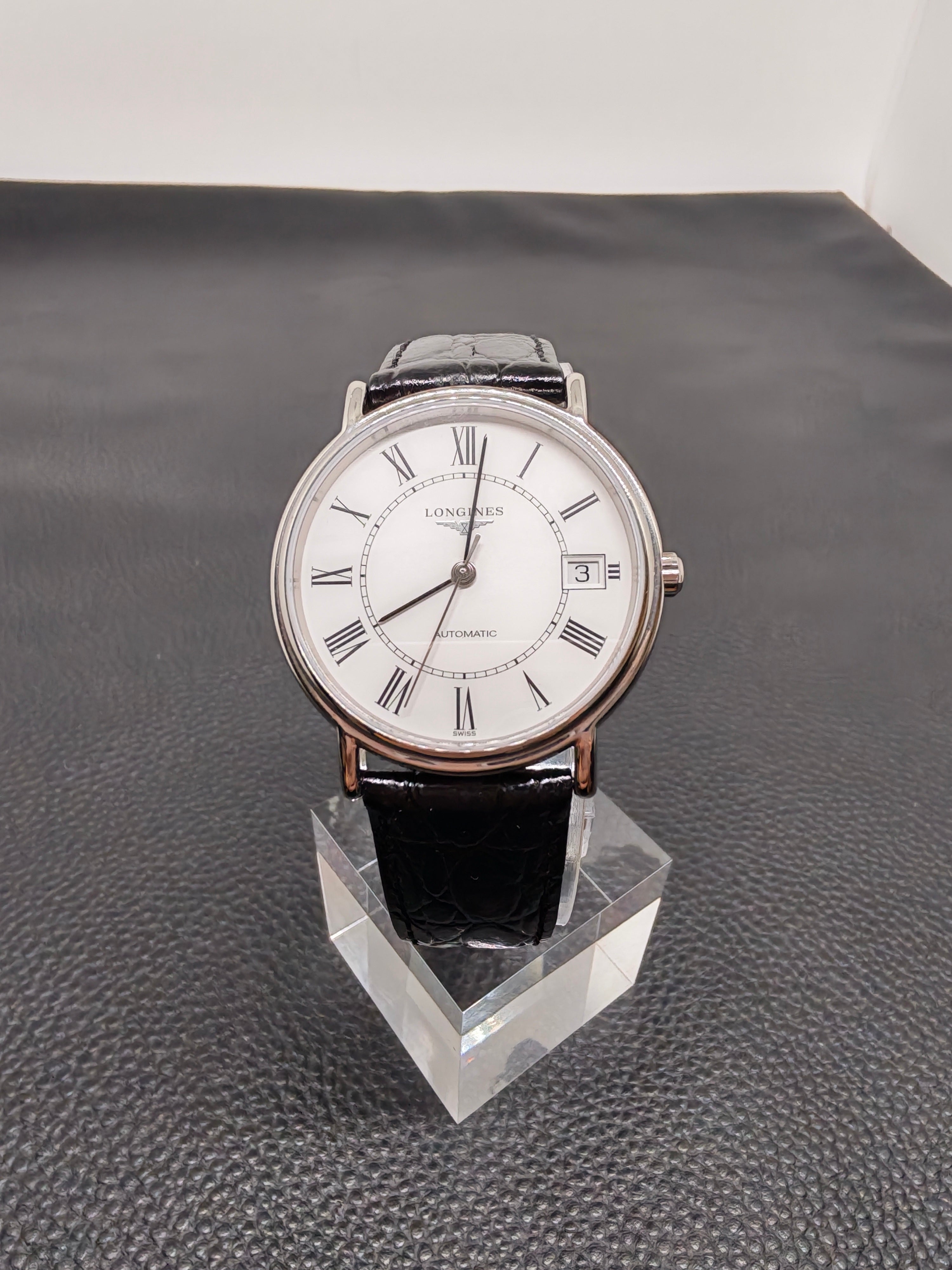 Longines White Automatic Presence Stainless L4.821.4.11.2  2026