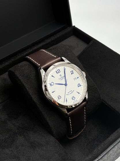 Tudor 1926 M91550-0010