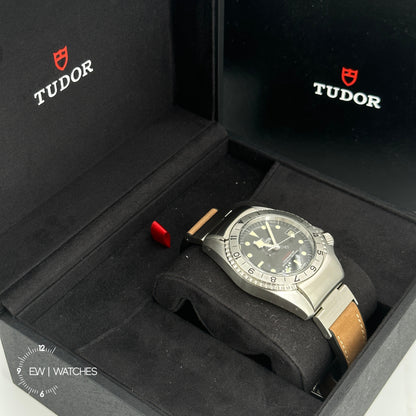 Tudor Black Bay P01 42mm 70150-0001 Black Leather 2024