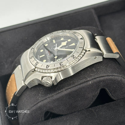 Tudor Black Bay P01 42mm 70150-0001 Black Leather 2024
