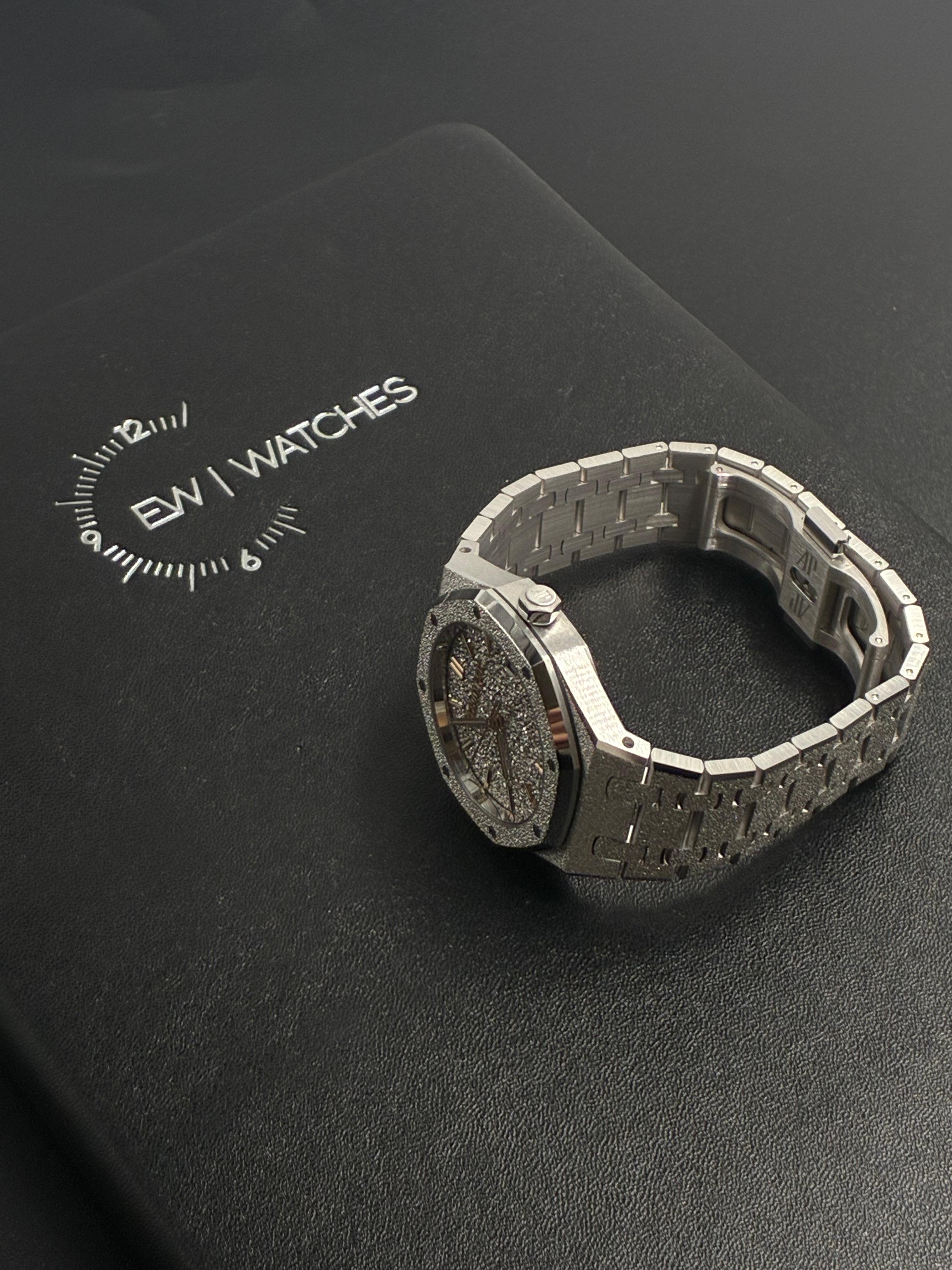 Audemars Piguet  77450bc.GG.1361BC.01