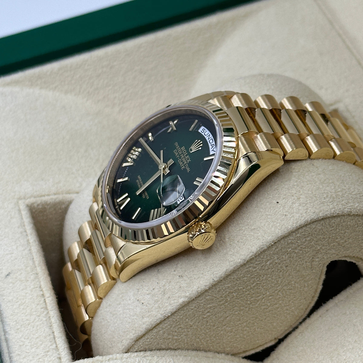 Rolex Day-Date 36 128238 Green Roman Ombre 2024