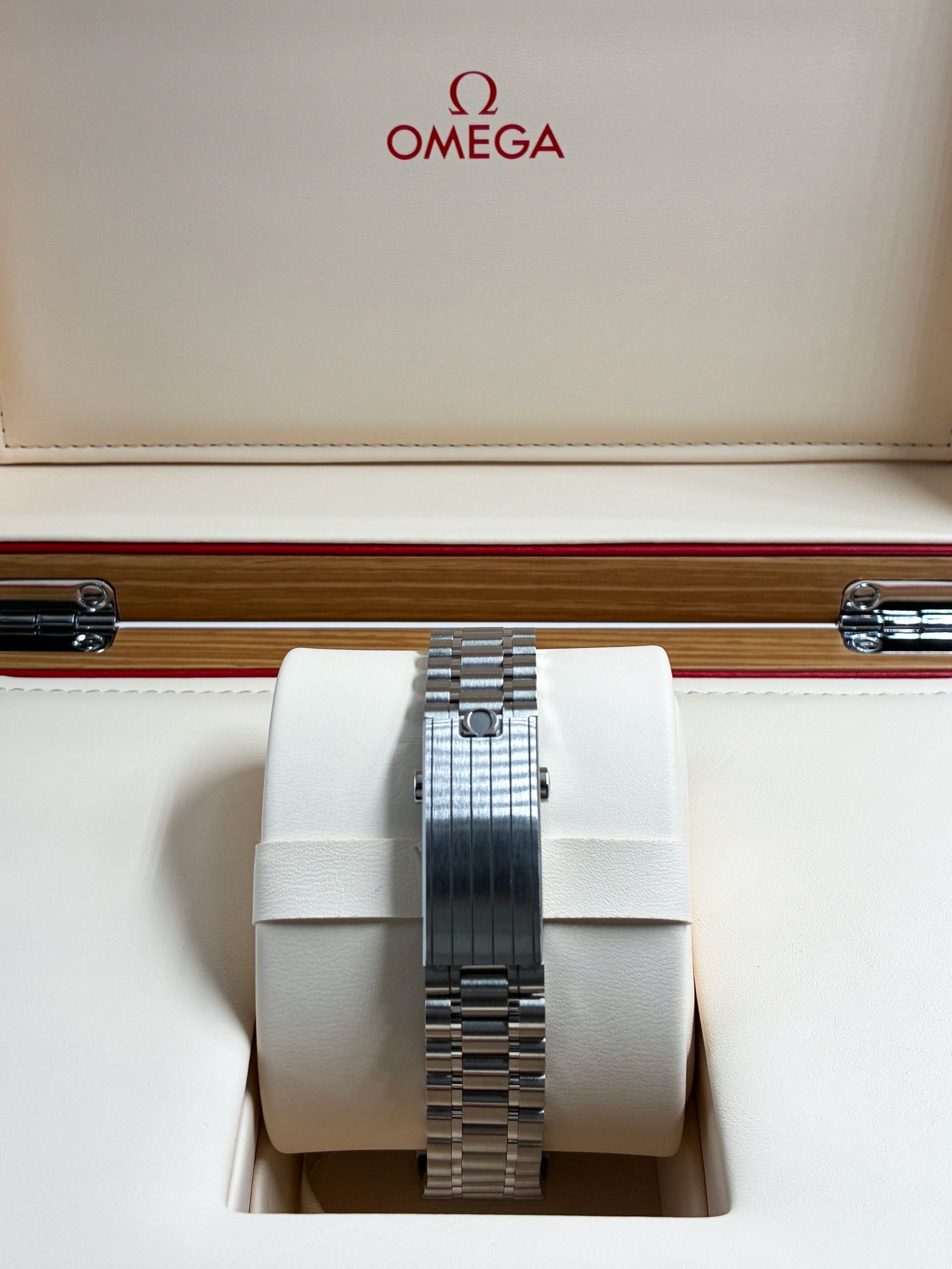 Omega Speedmaster 304.30.43.52.06.001 Moonphase Stainless Steel