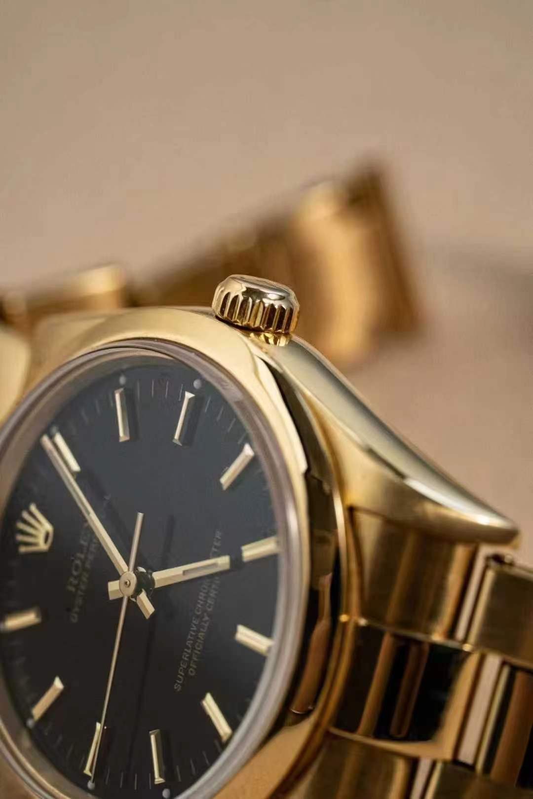 Rolex Oyster Perpetual 34 14208 Black Naked