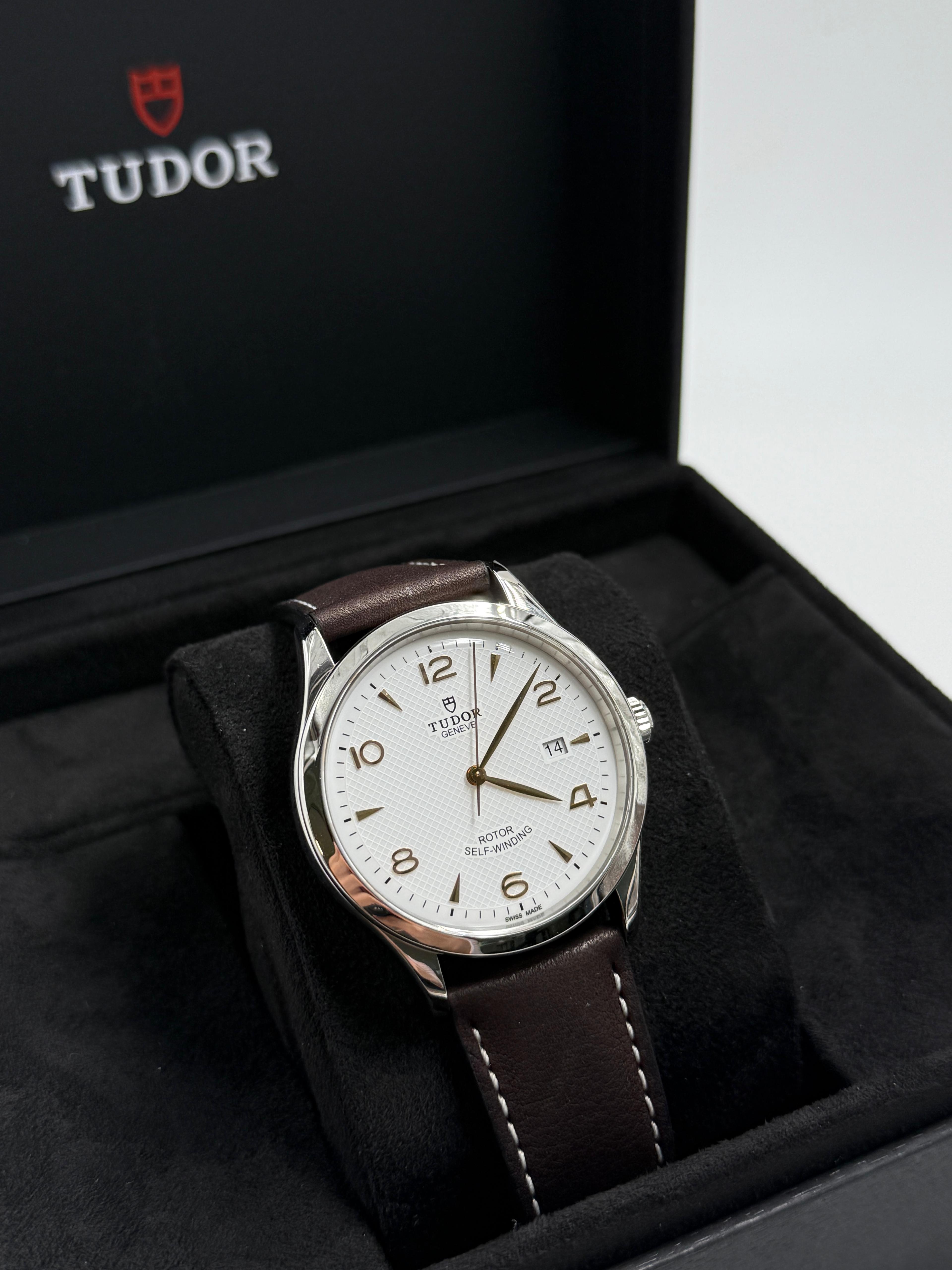 TUDOR 1926 M91650-0012 WHITE