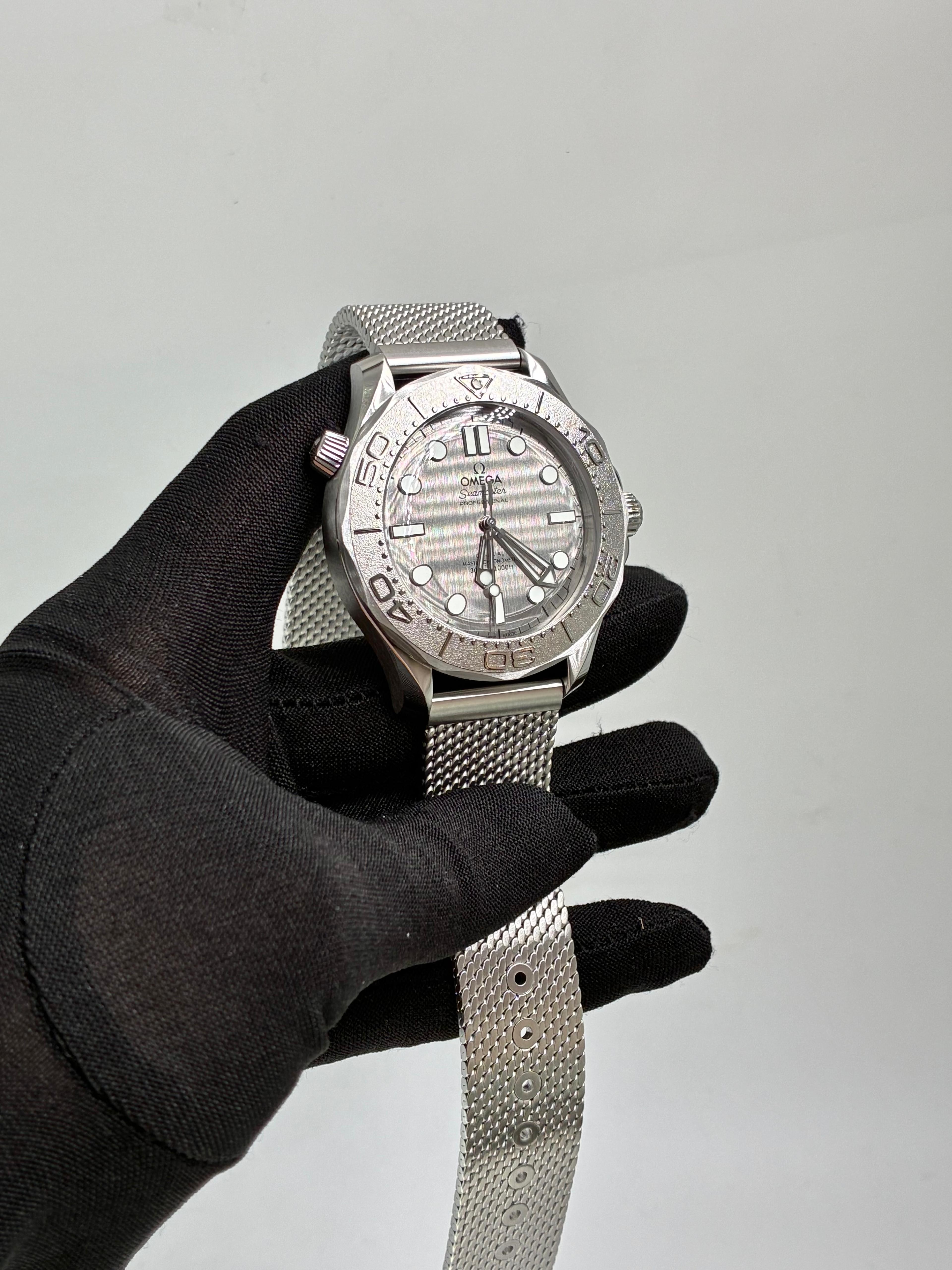 Omega Seamaster Diver 300M 210.30.42.20.06.002