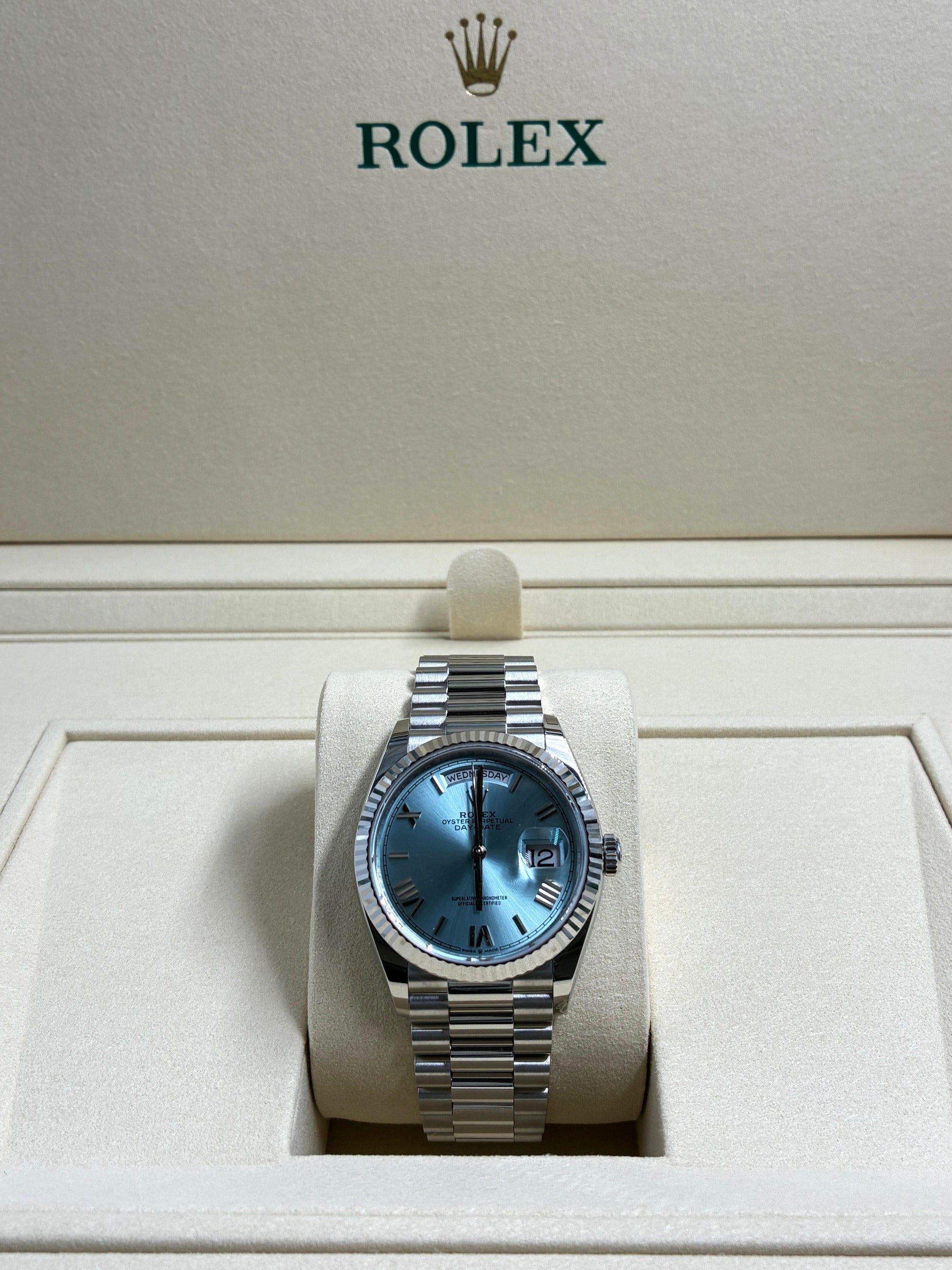 Rolex Day-Date 36 128236 ICE BLUE ROMAN