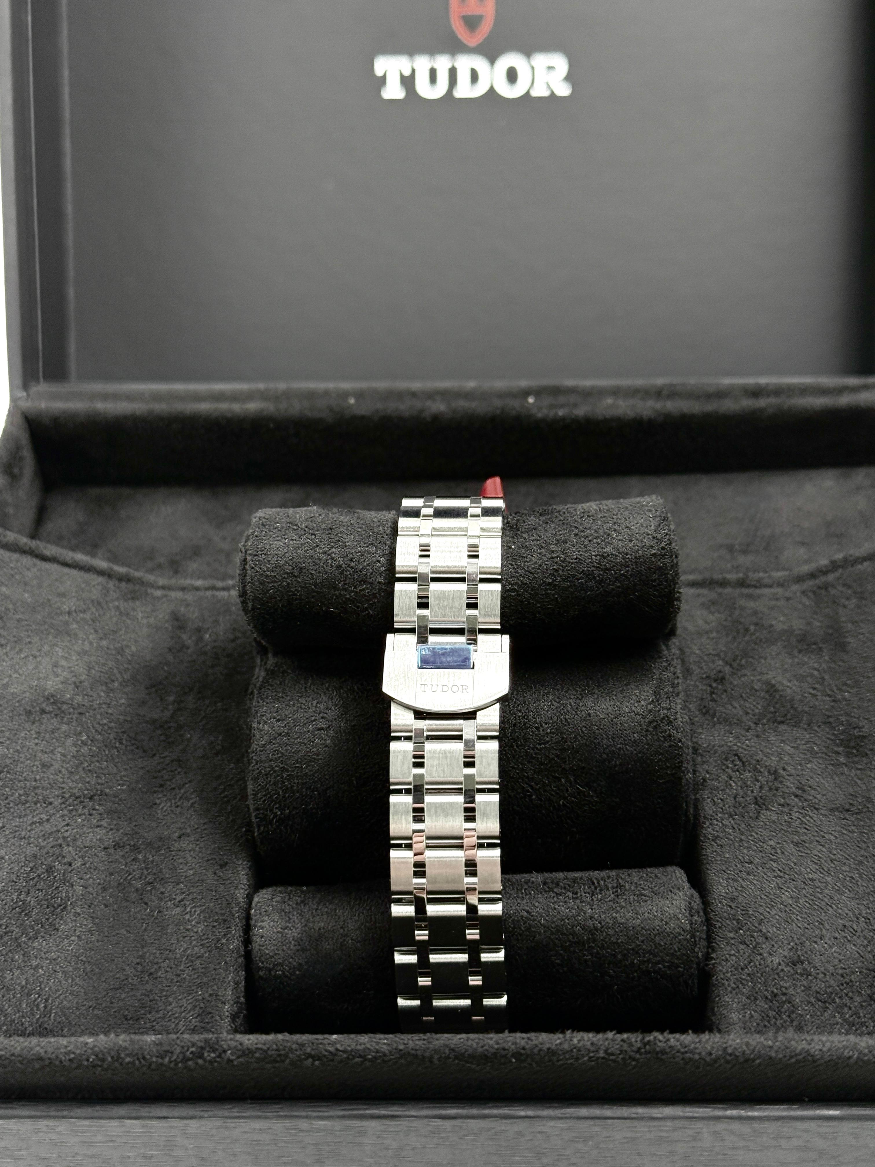 TUDOR Royal  M28400-0002