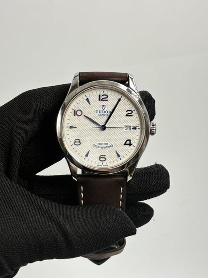 Tudor 1926 M91550-0010