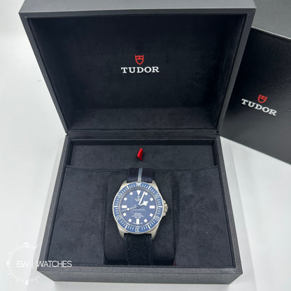 Tudor Pelagos Fxd 42mm 25707B/23-0001 Blue Fabric 2024