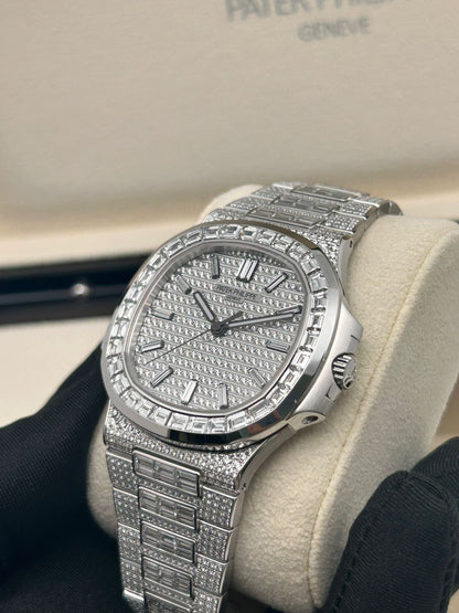 Patek Philippe Nautilus  ref. 5811/1460G-001 White Gold