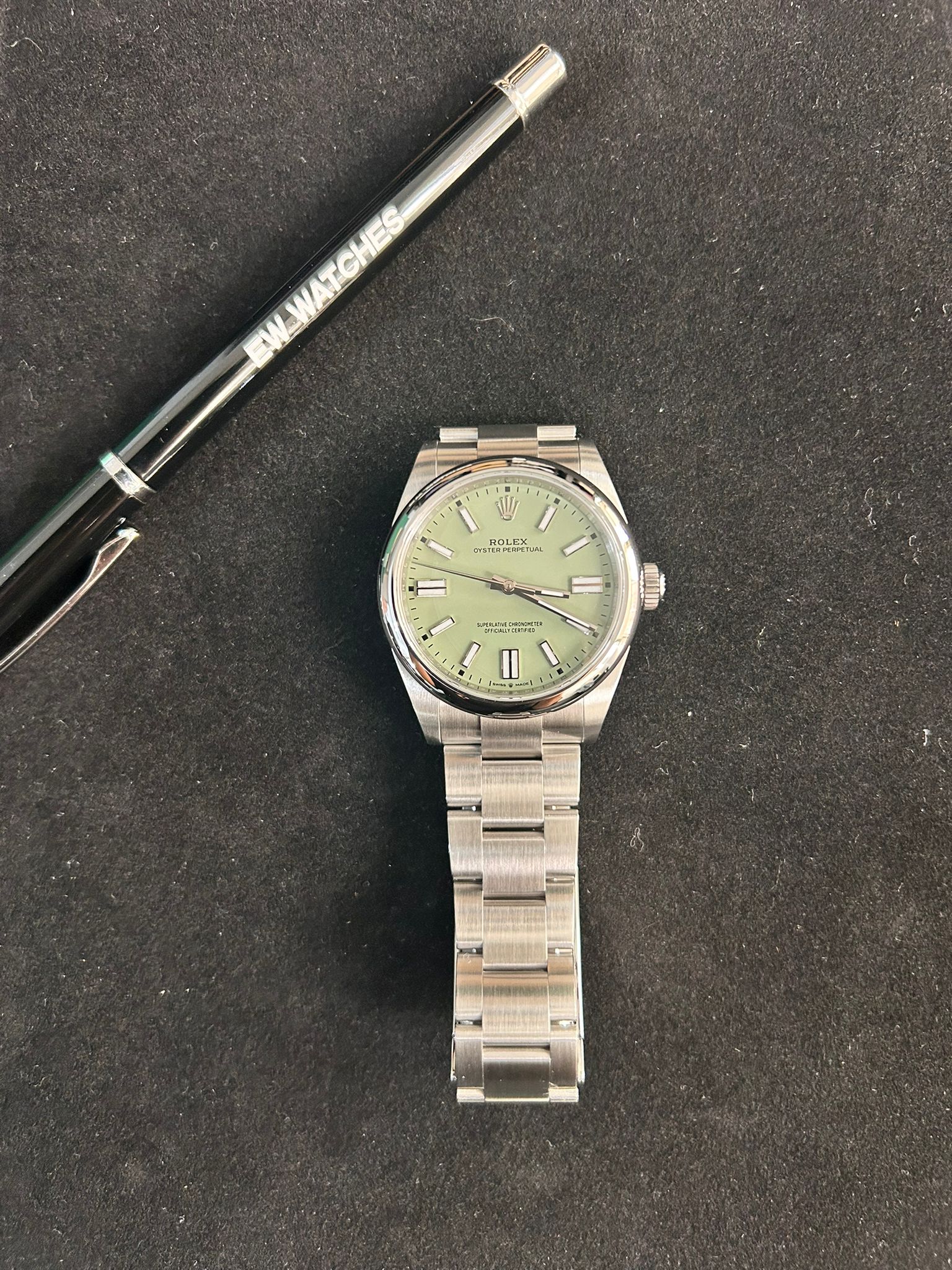 ROLEX Oyster Perpetual 134300 PISTACHIO