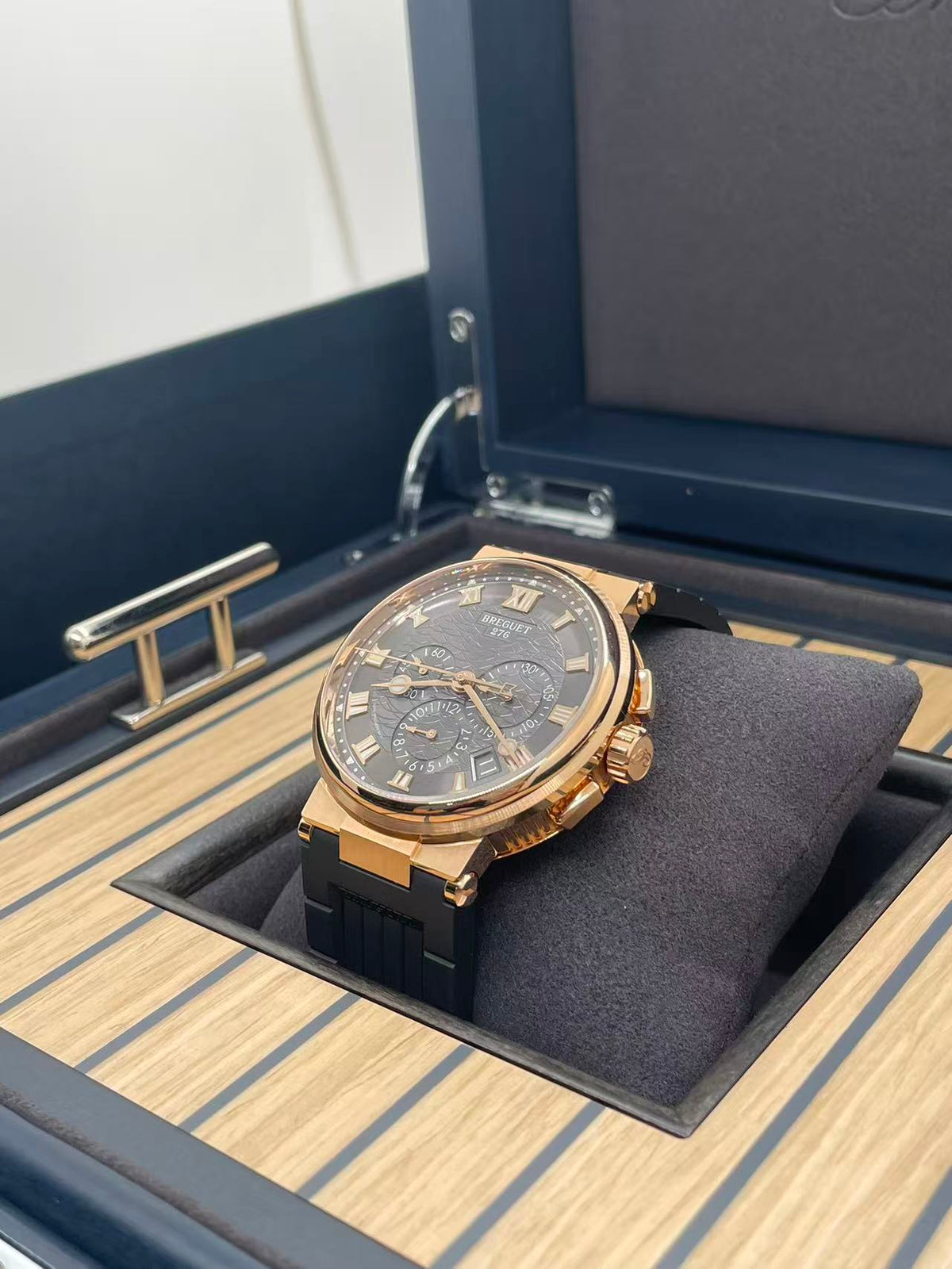 Breguet Marine Chronograph 5527BR/G3/5WV 2026