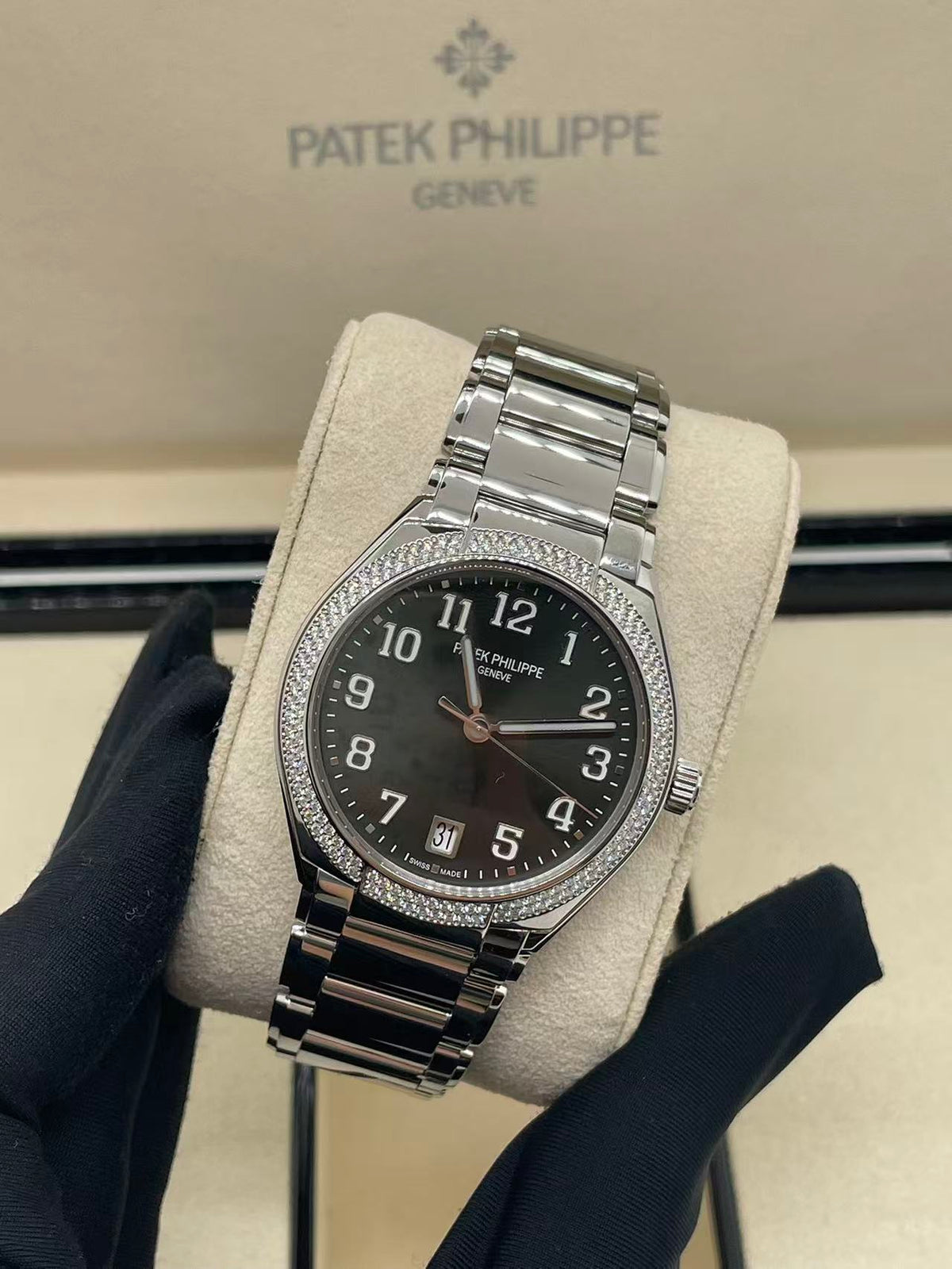 Patek Philippe 7300/1200A-011  2026