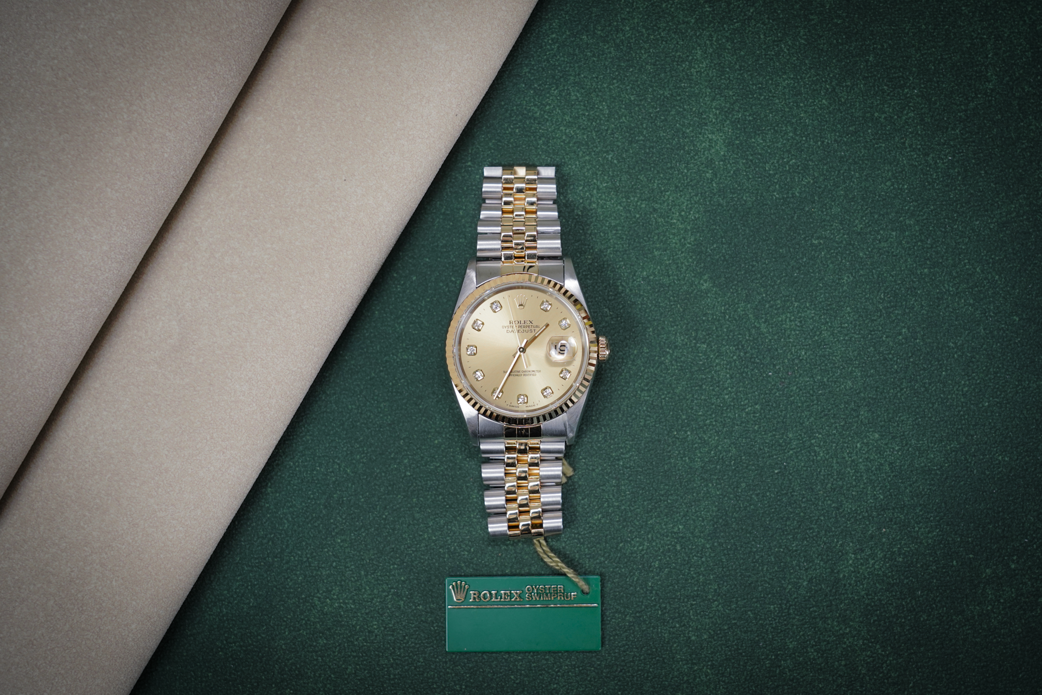 16233G gold jubilee 1998 original paper