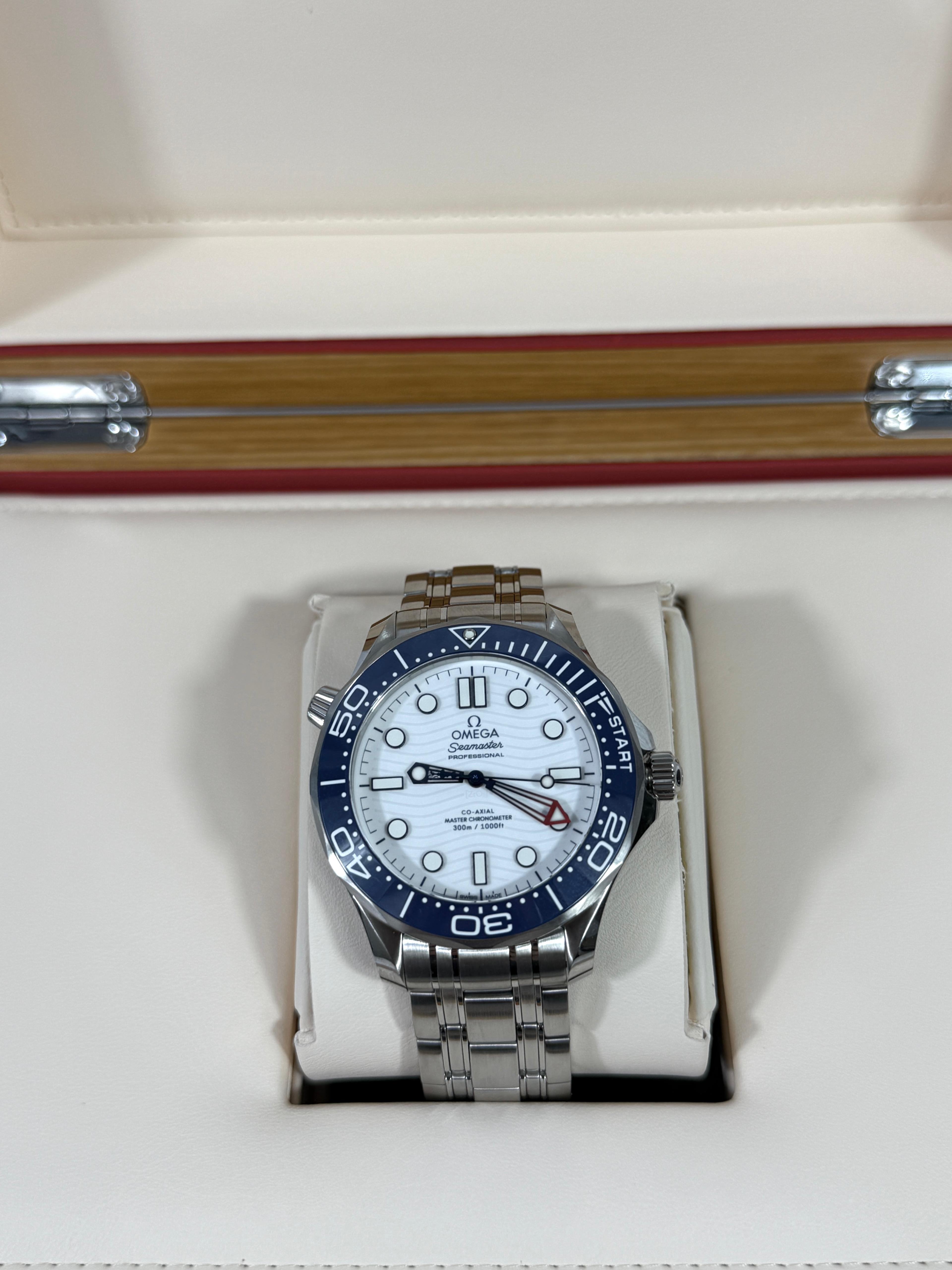 Omega Seamaster Diver 300M 42mm 210.30.42.20.04.002 2024 JLV