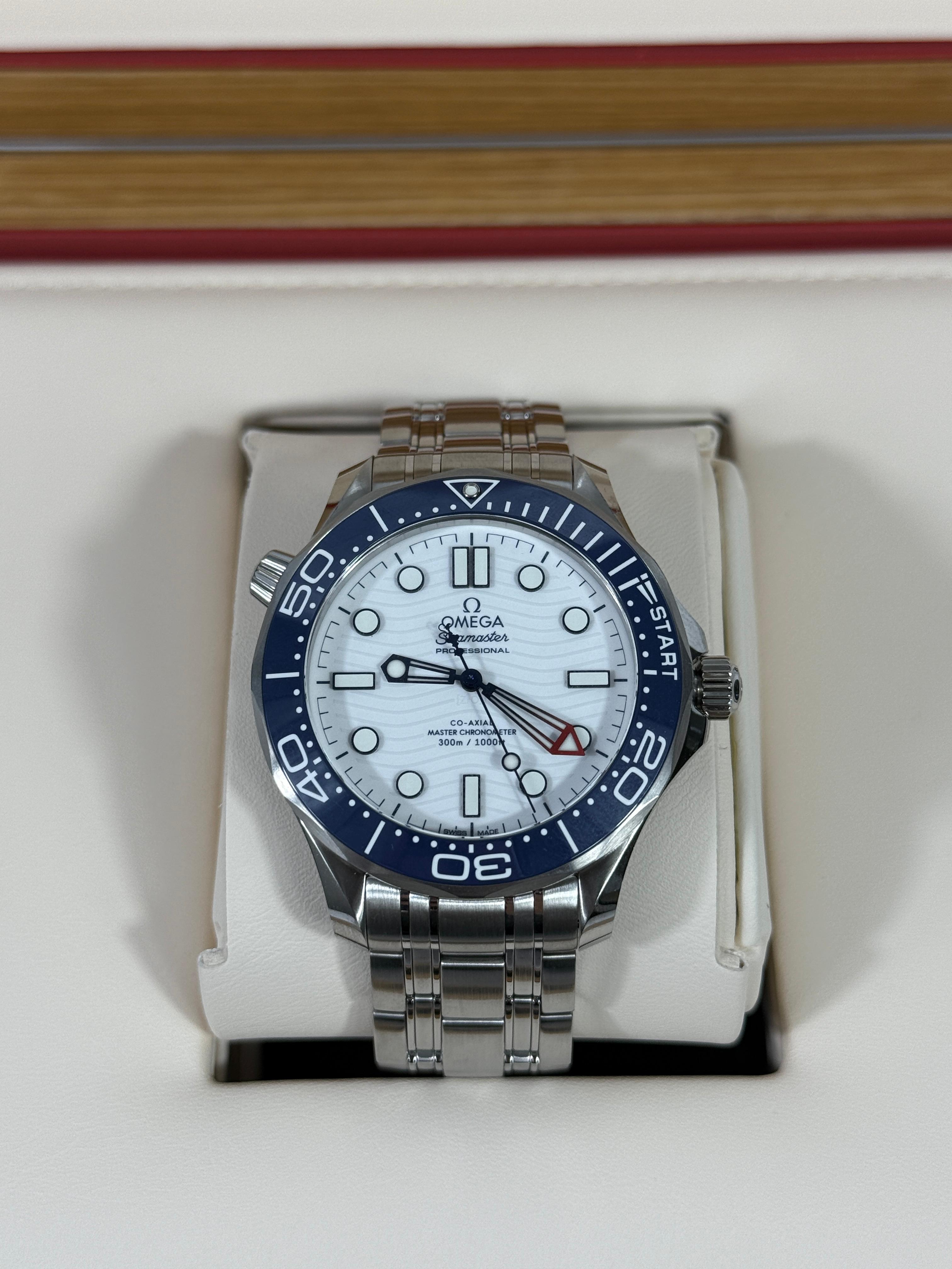 Omega Seamaster Diver 300M 42mm 210.30.42.20.04.002 2024 JLV