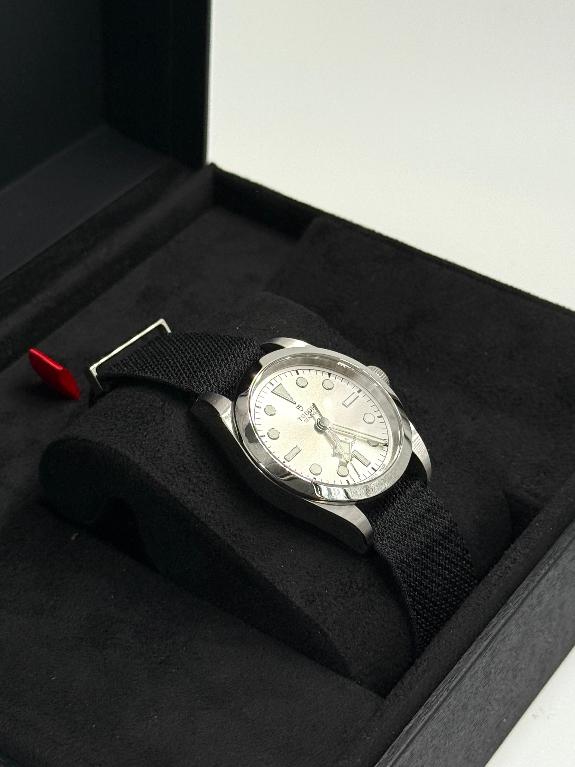 Tudor Black Bay 36 36mm 79500-0014 Silver Woven 2023