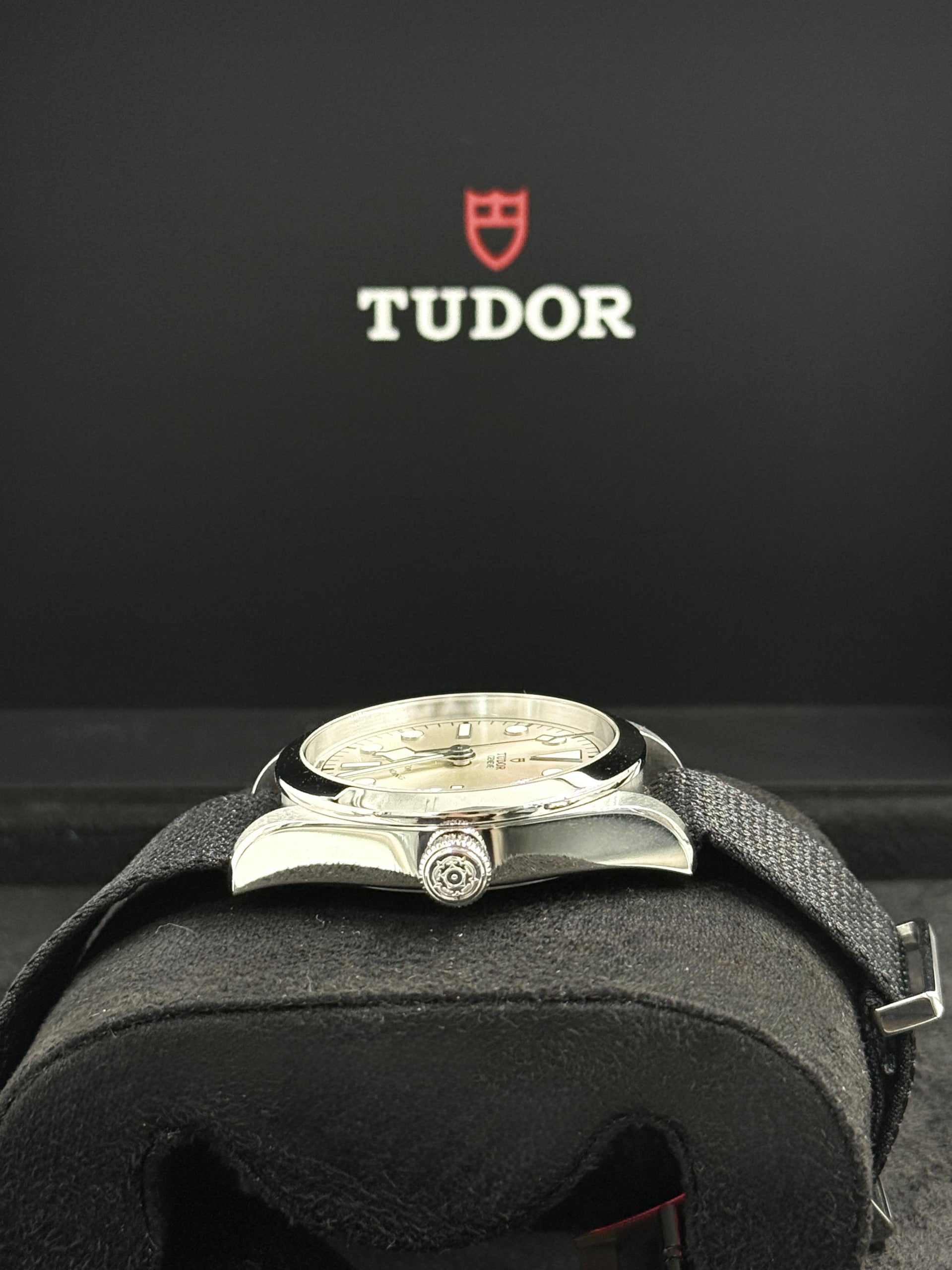 Tudor Black Bay 36 36mm 79500-0014 Silver Woven 2023