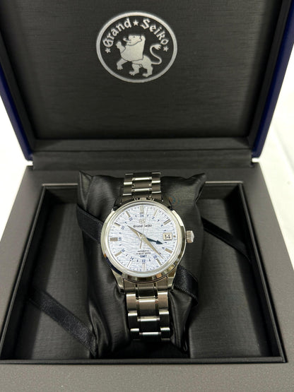 Grand Seiko Elegance 39.5mm SBGJ249G 2023