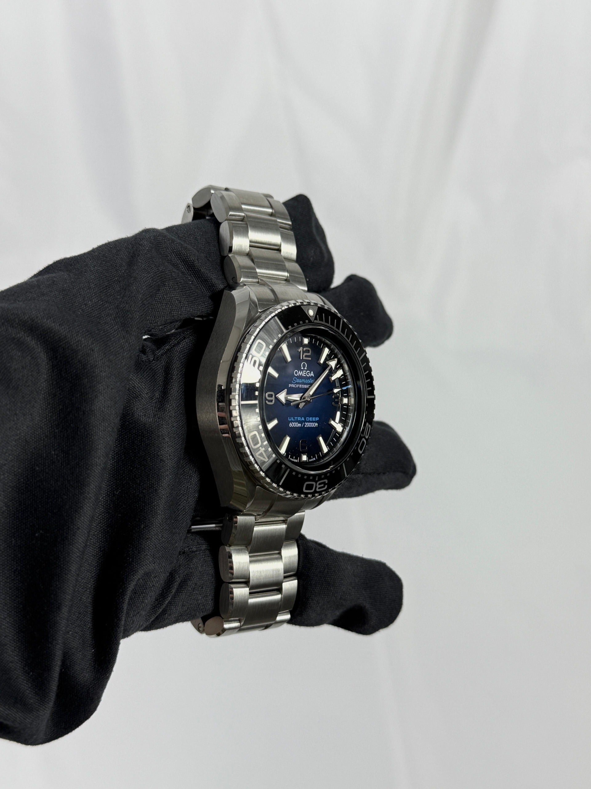 Omega Seamaster Planet Ocean 6000M 45.5 mm 215.30.46.21.03.001 2023