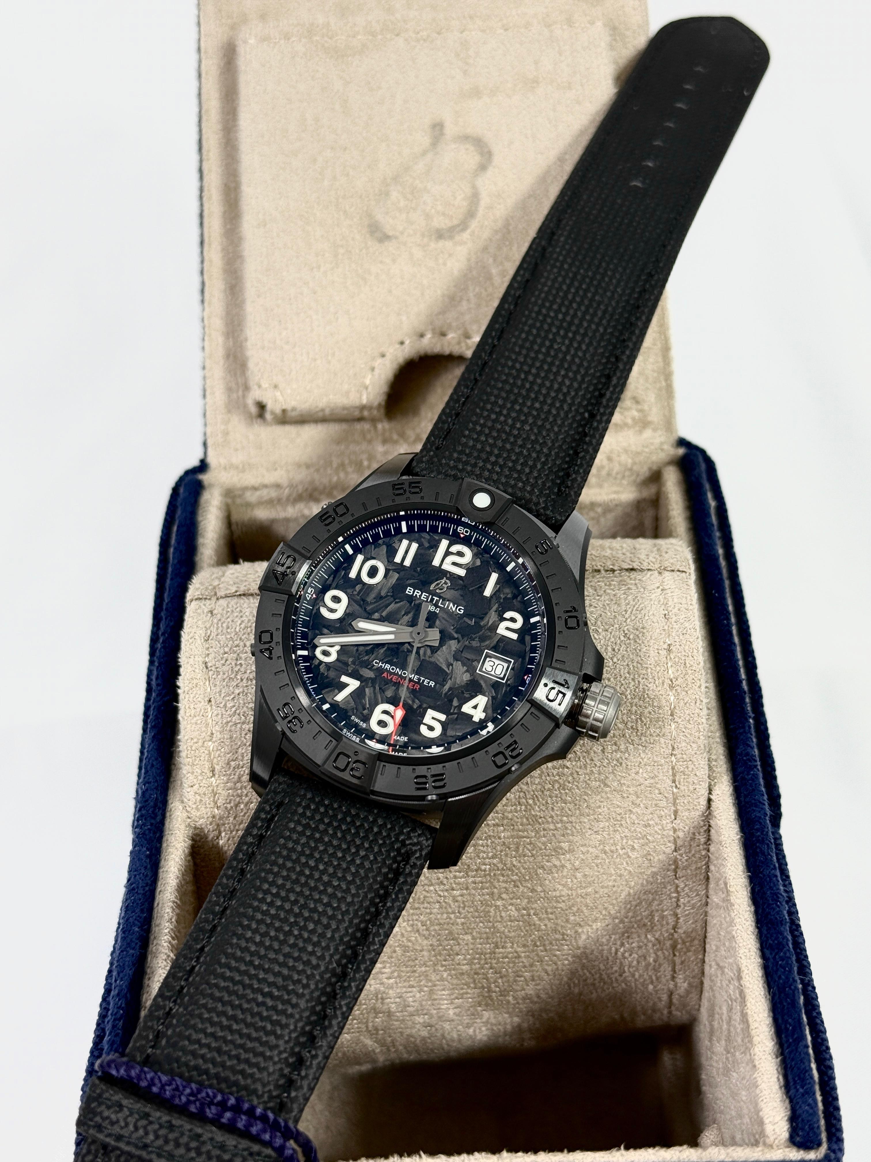 Breitling Avenger 42mm Automatic 42 Night Mission S17328101B1X1 2025
