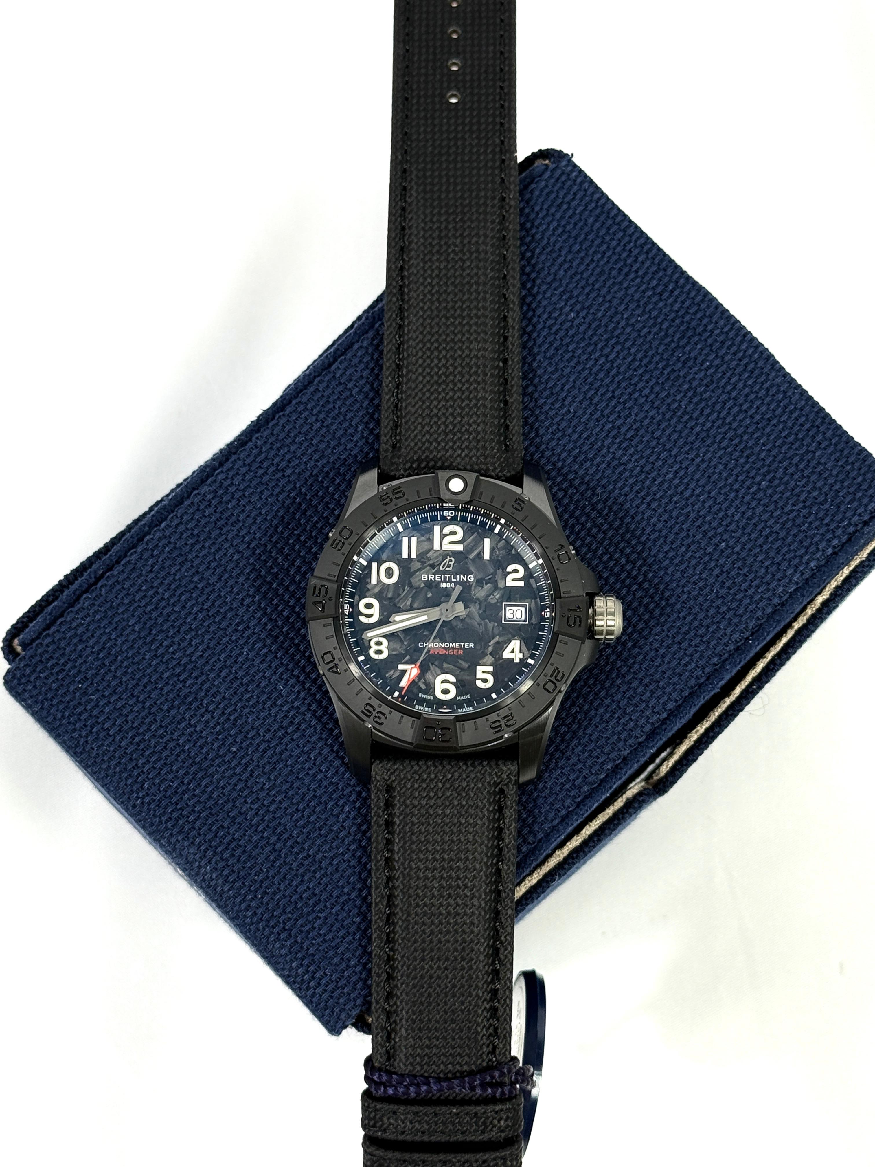 Breitling Avenger 42mm Automatic 42 Night Mission S17328101B1X1 2025