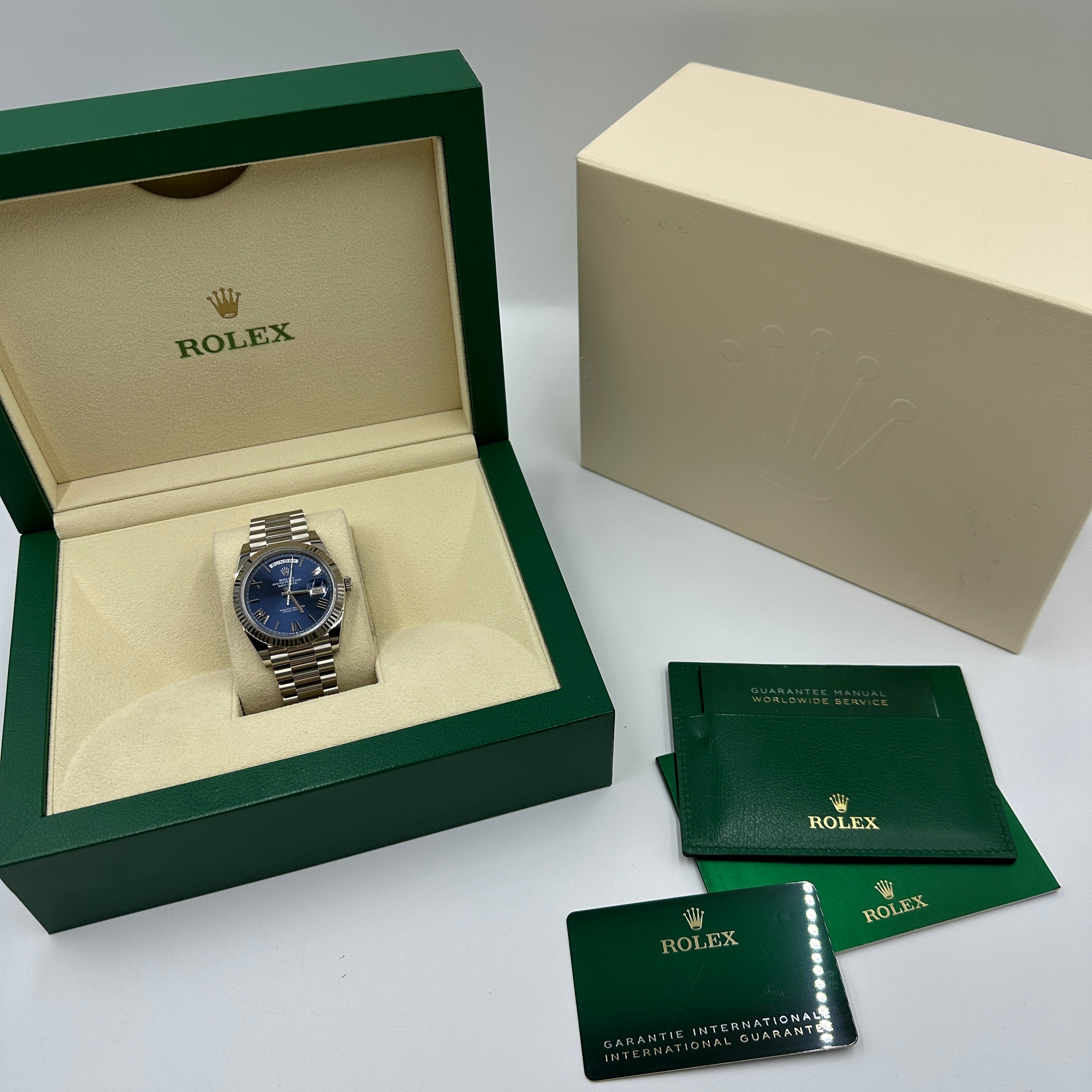 Rolex Day-Date 40 228239 Blue Ombre Roman 2025