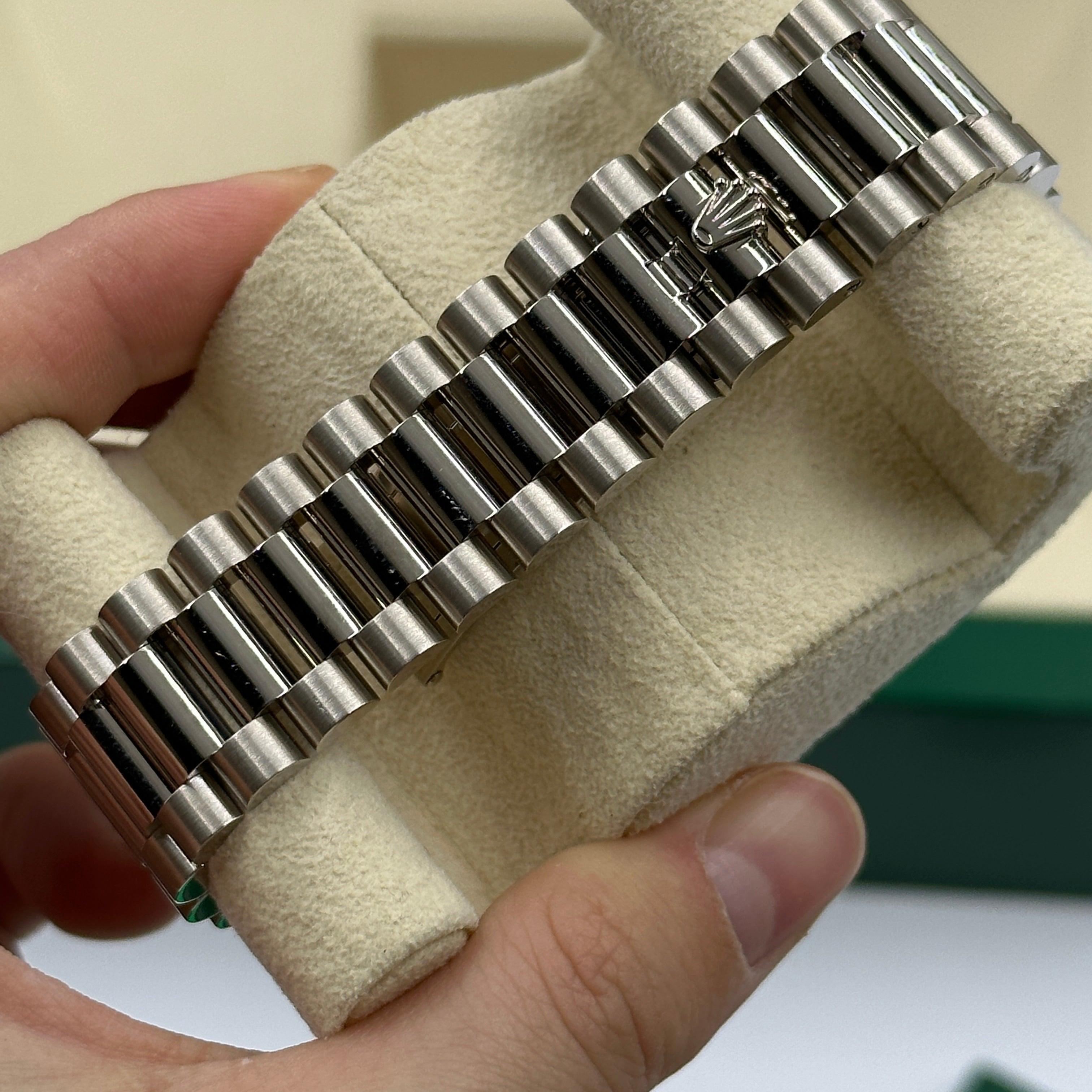 Rolex Day-Date 40 228239 Blue Ombre Roman 2025