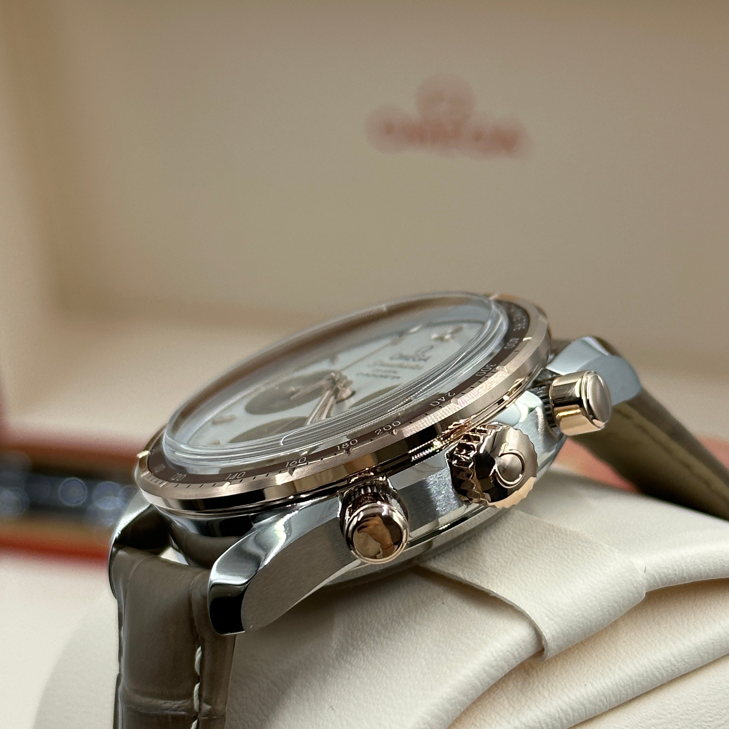 Omega 324.23.38.50.02.002 Speedmaster 38 mm 2026