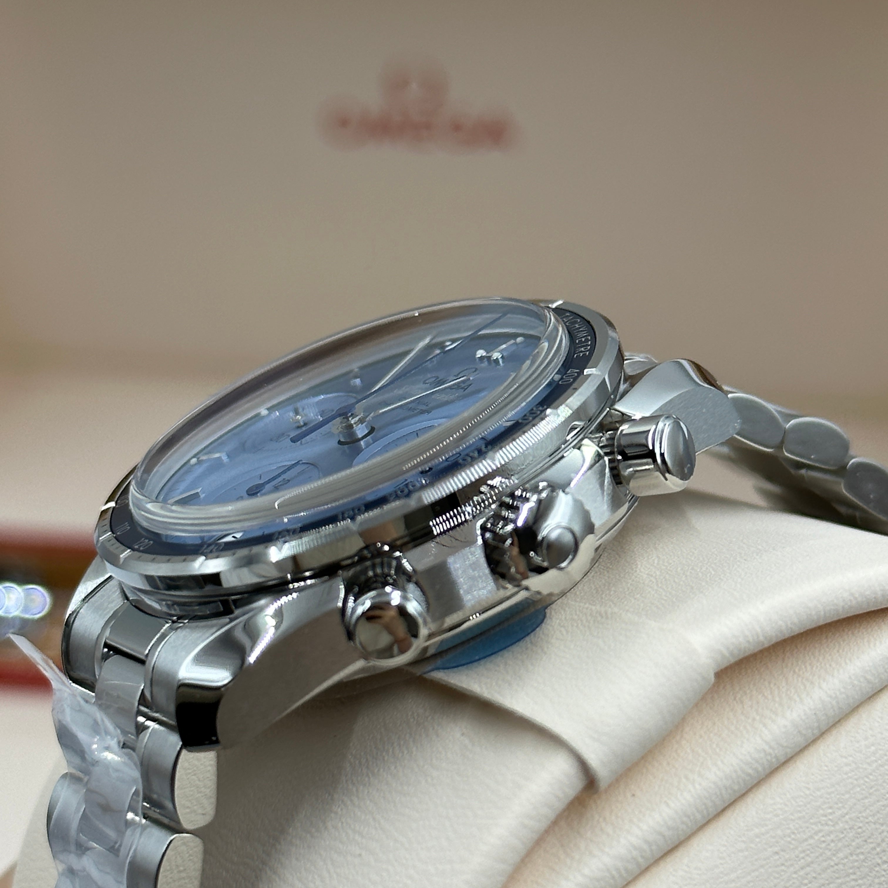 OMEGA Speedmaster 38 324.30.38.50.03.001