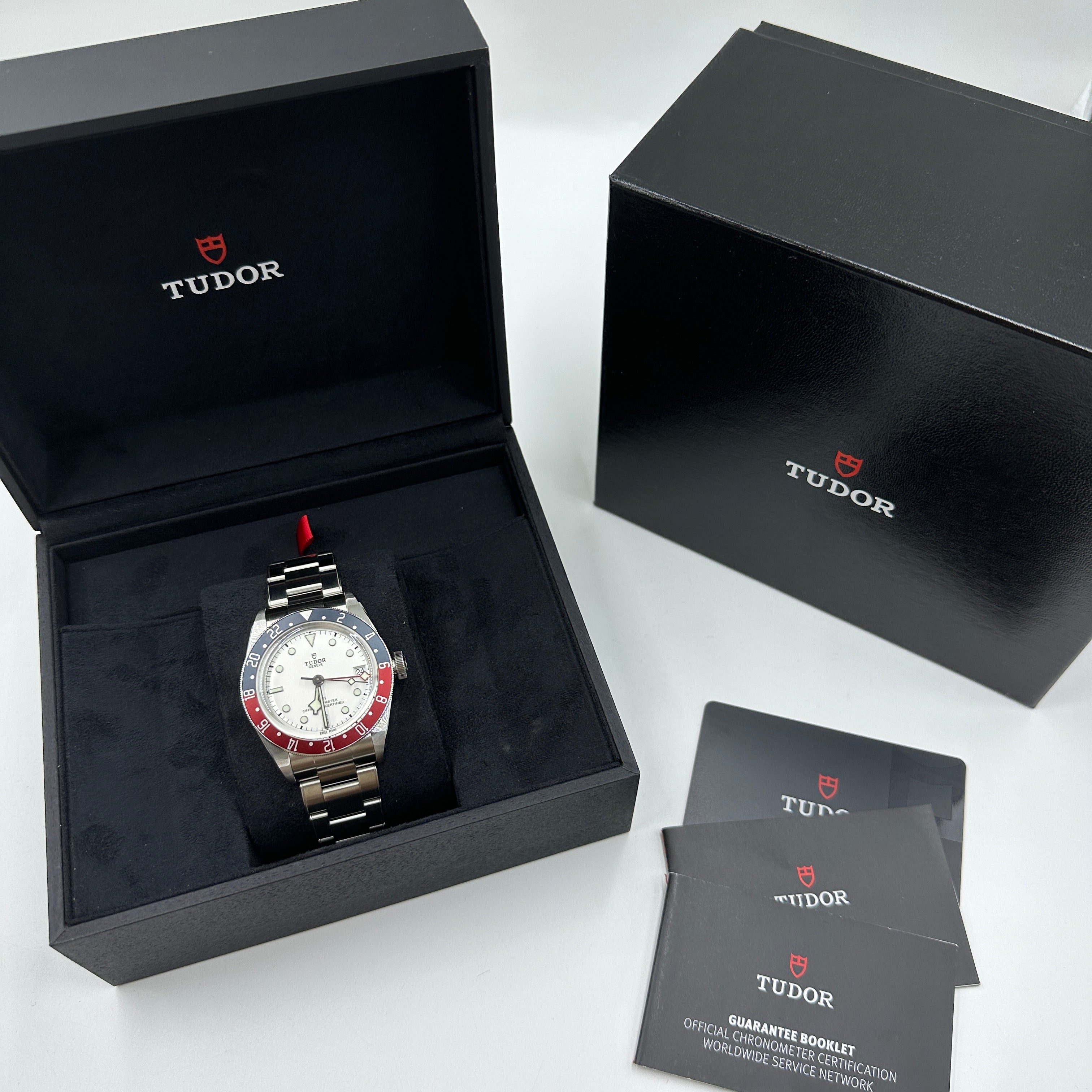 TUDOR BLACK BAY GMT M79830RB-0010