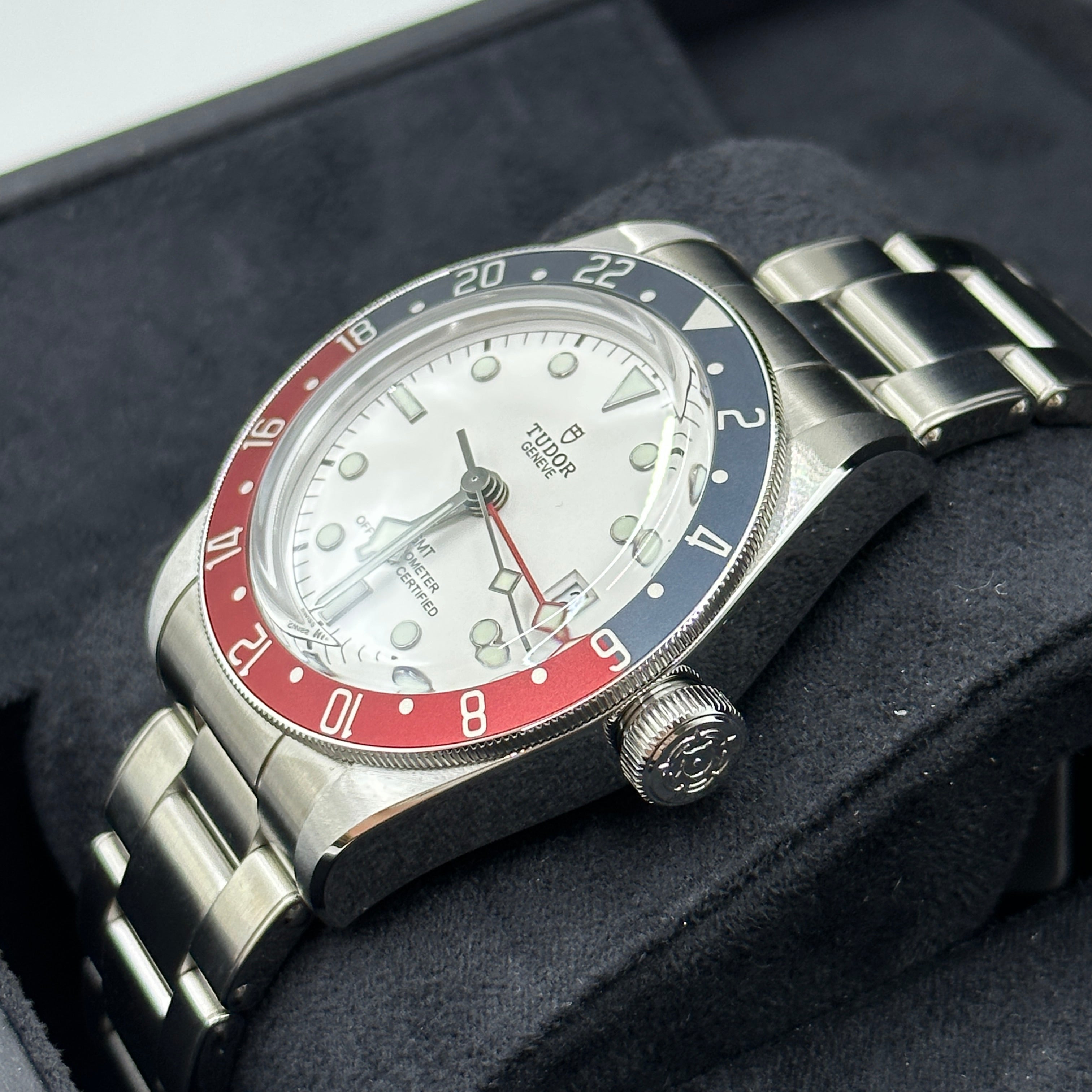 TUDOR BLACK BAY GMT M79830RB-0010