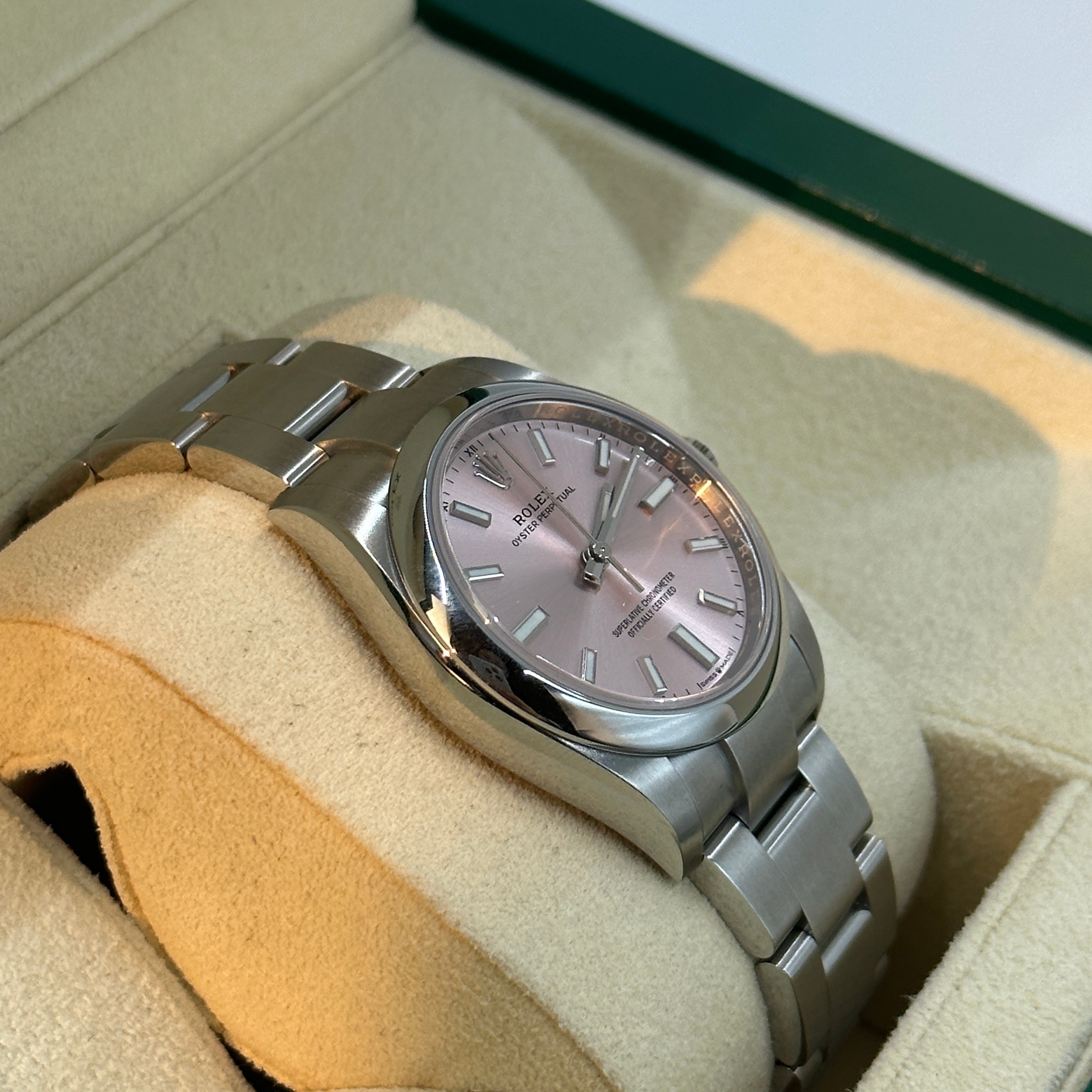 Rolex Oyster Perpetual 34 124200 Pink 2025