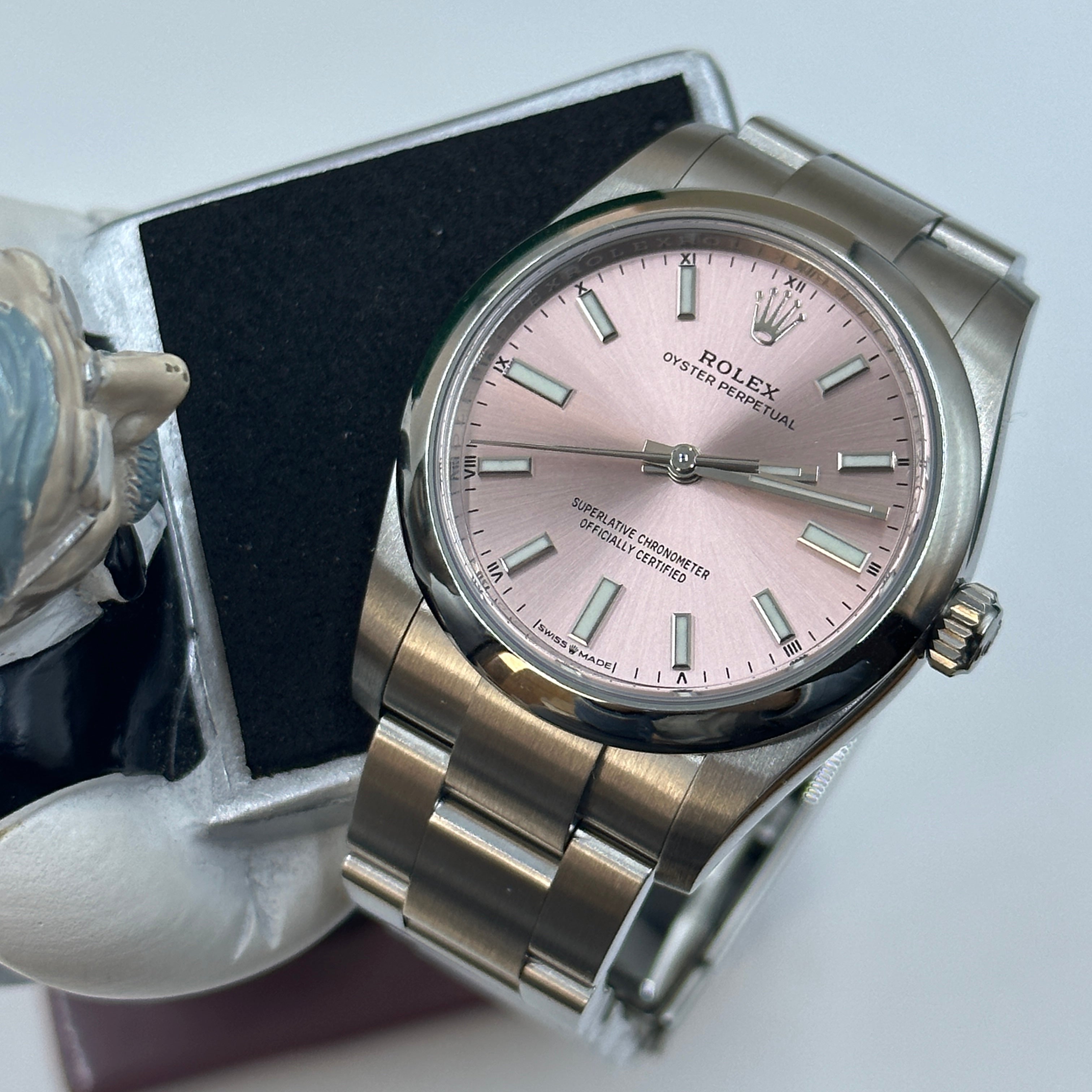 Rolex Oyster Perpetual 34 124200 Pink Index 2025 – EW Watches