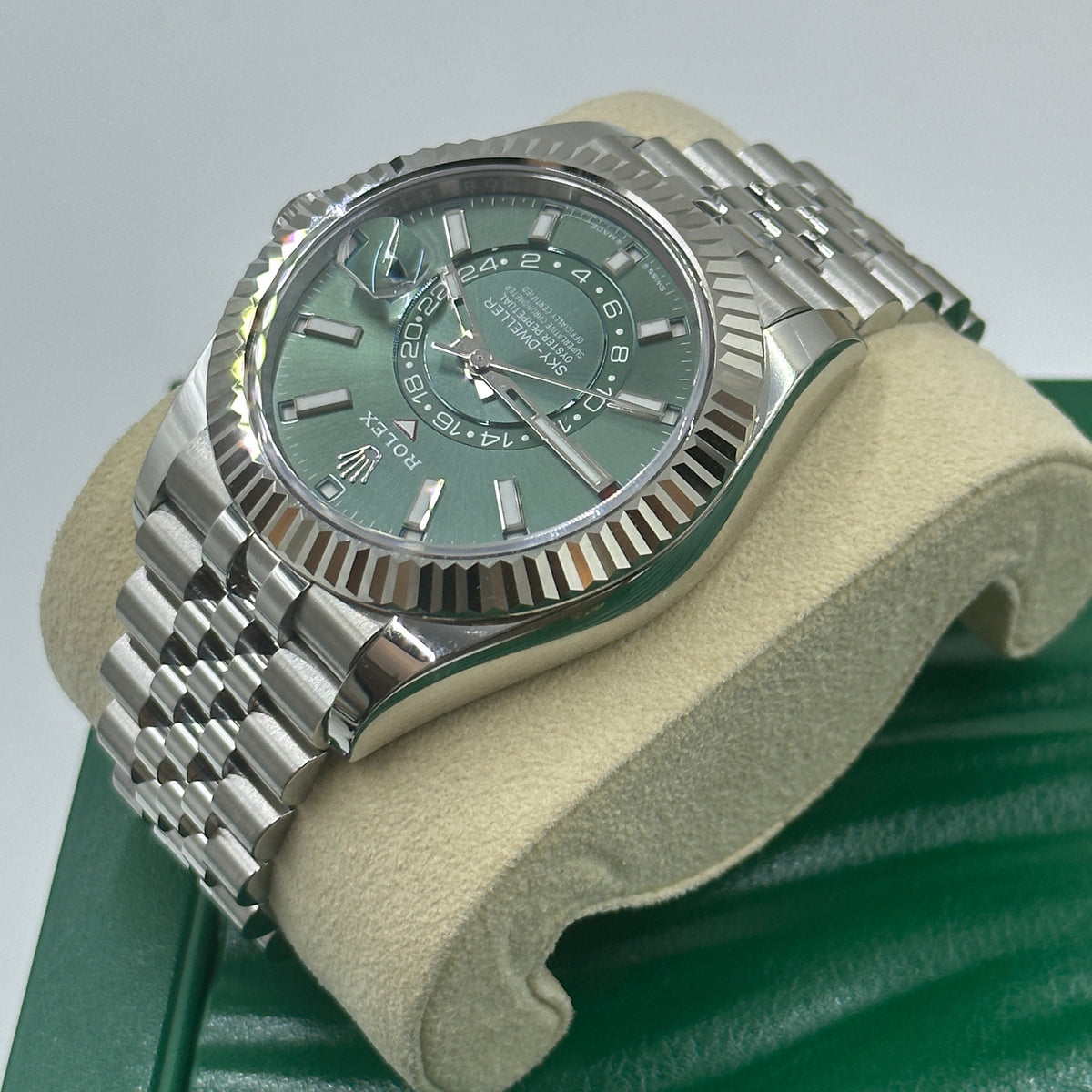 Rolex Sky-Dweller 336934 Green Jubilee 2025