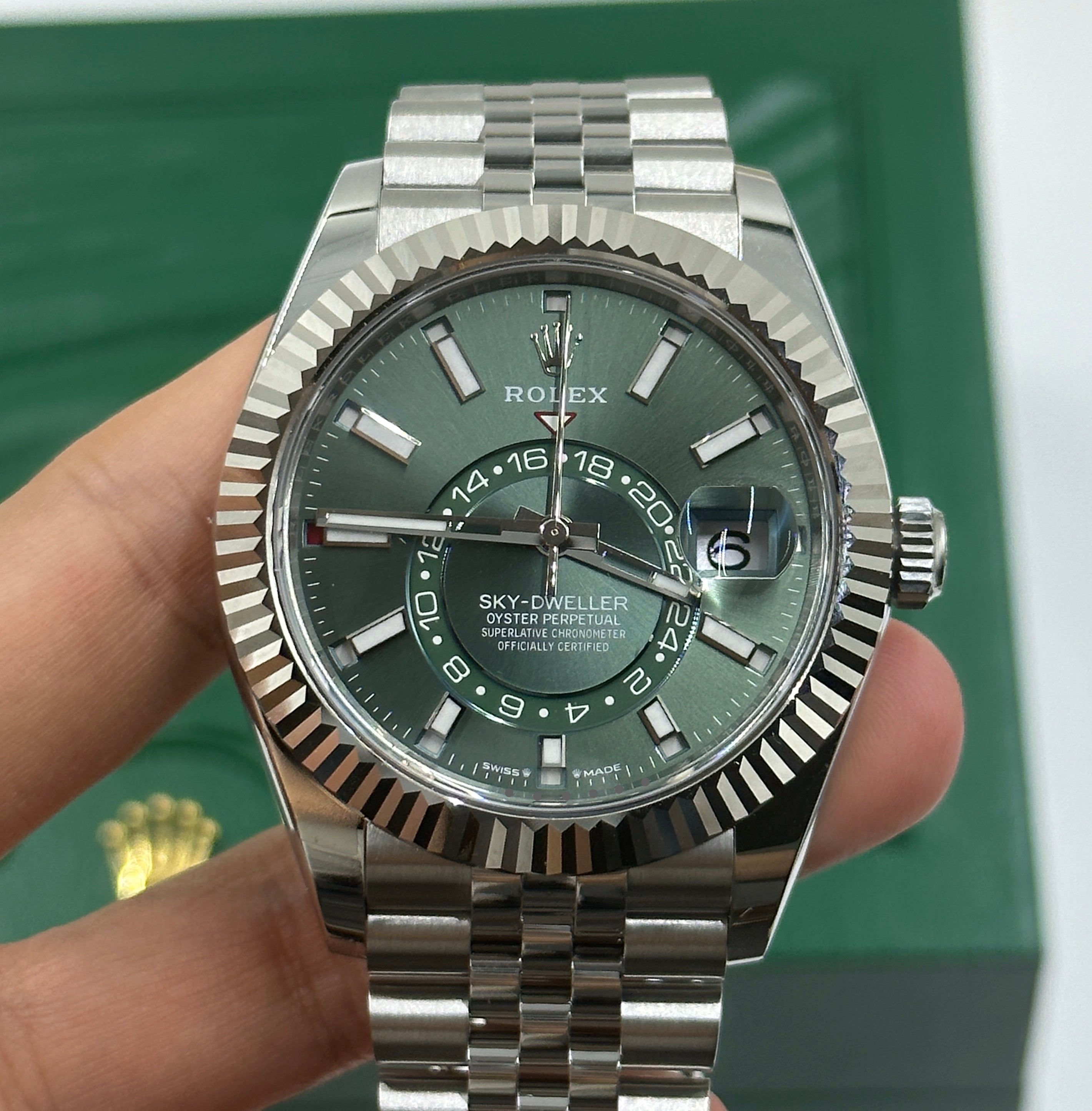 Rolex Sky-Dweller 336934 GREEN JUB