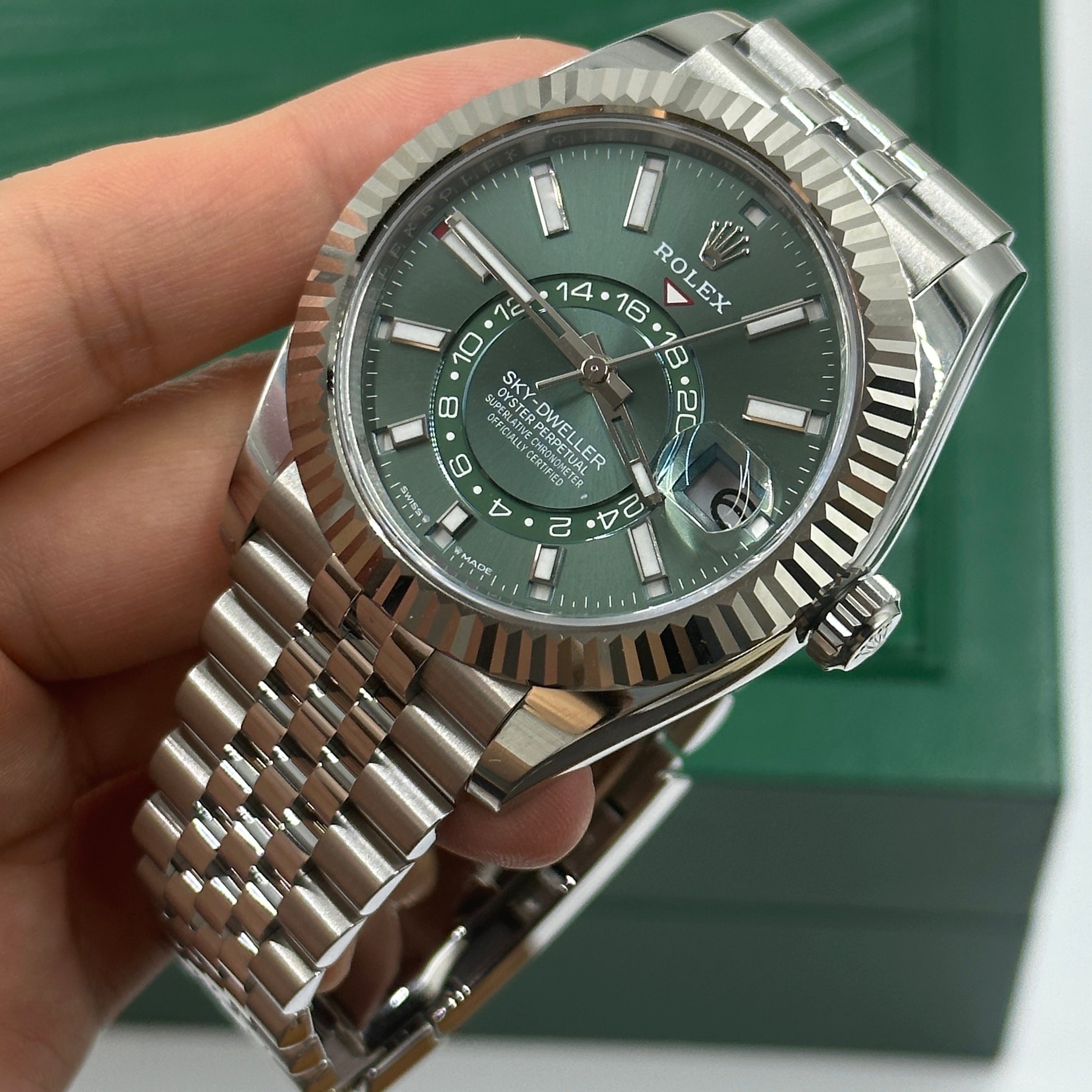 Rolex Sky-Dweller 336934 GREEN JUB