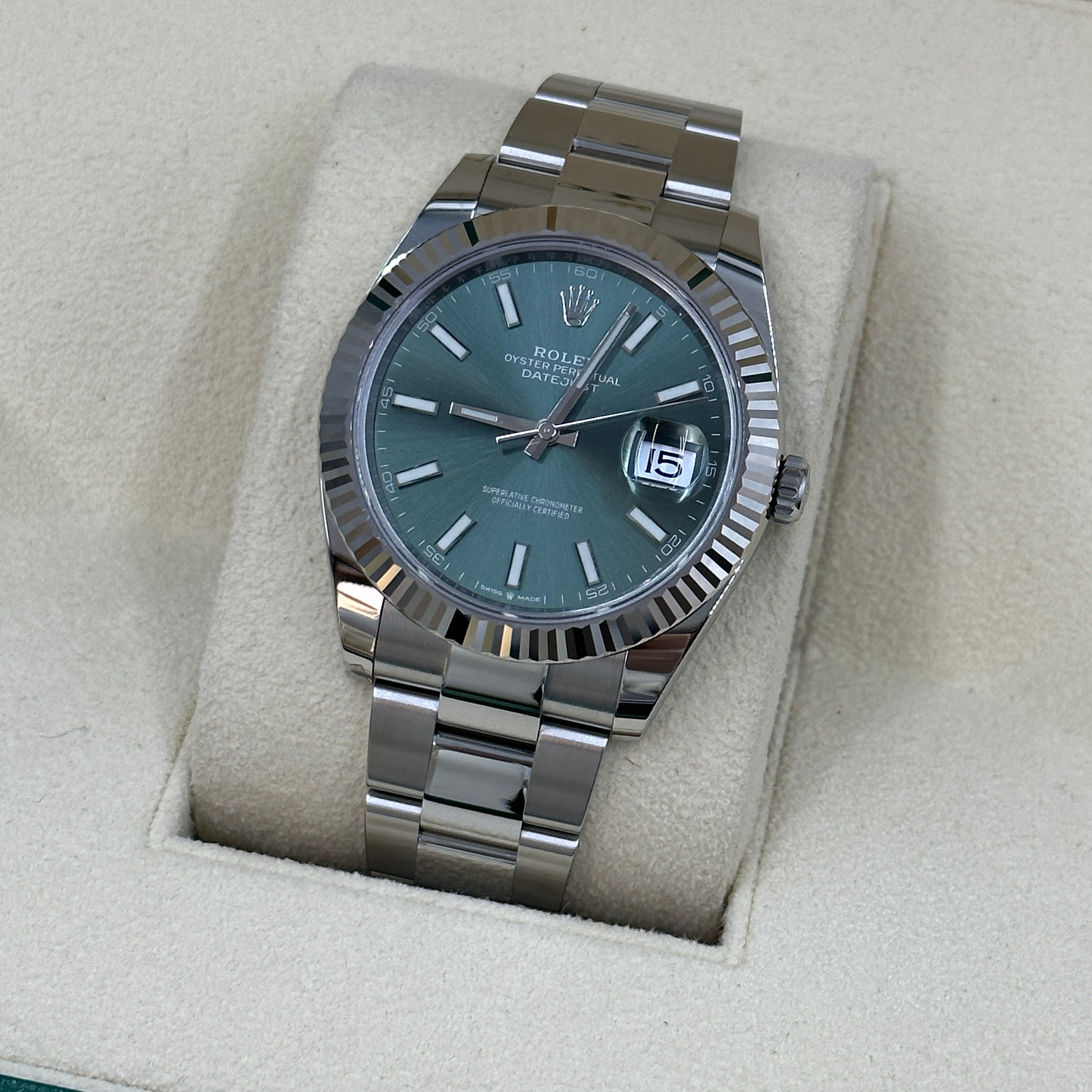 Rolex Datejust 41 126334 Mint Green Index Oyster 2025