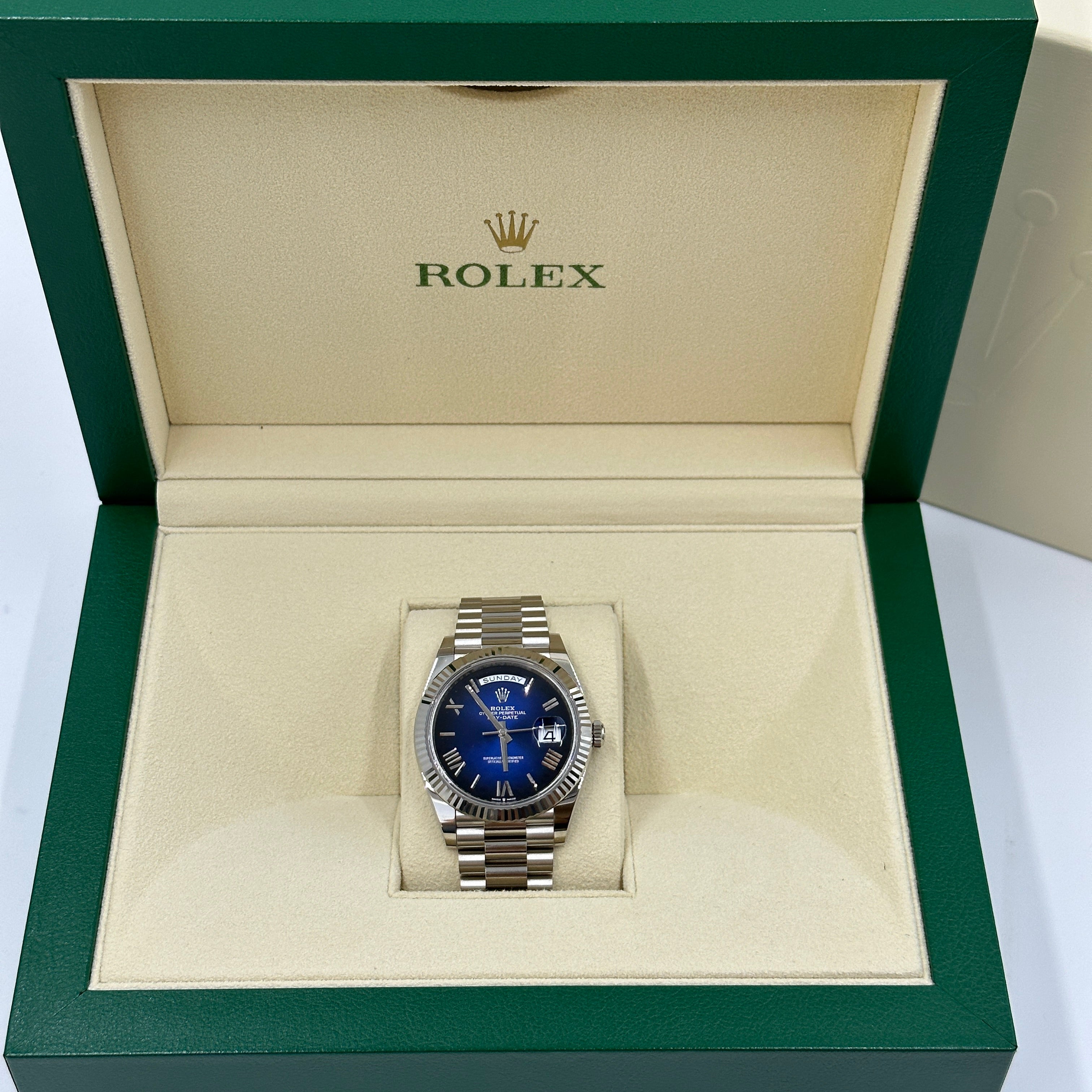 Rolex Day-Date 40 228239 Blue Roman Dial /ombré blue 2026