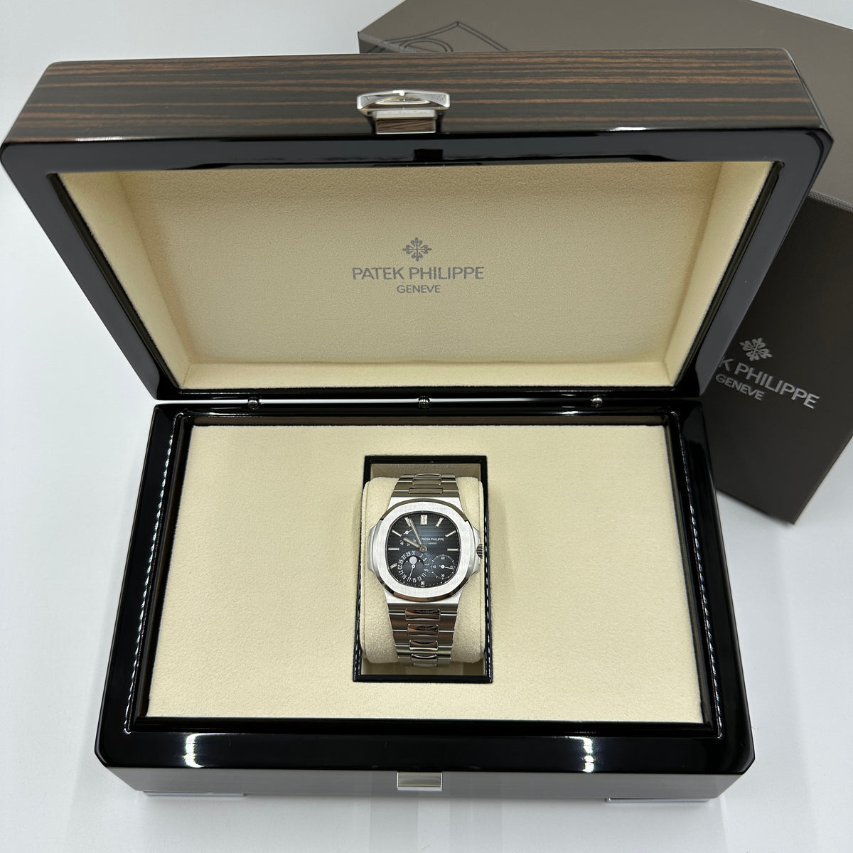 Patek Philippe Nautilus Watch 5712/1A-001 2026