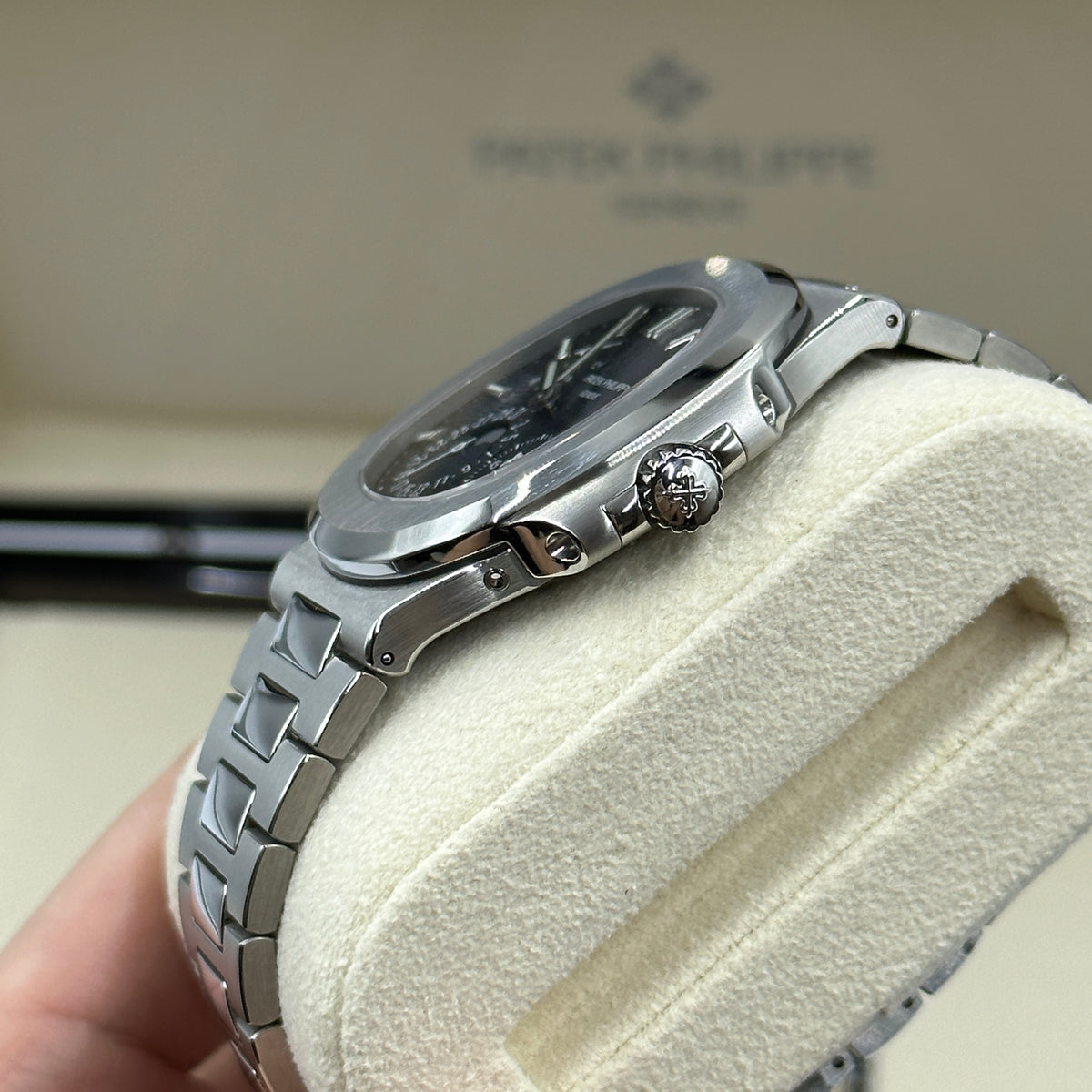 Patek Philippe Nautilus Watch 5712/1A-001 2026