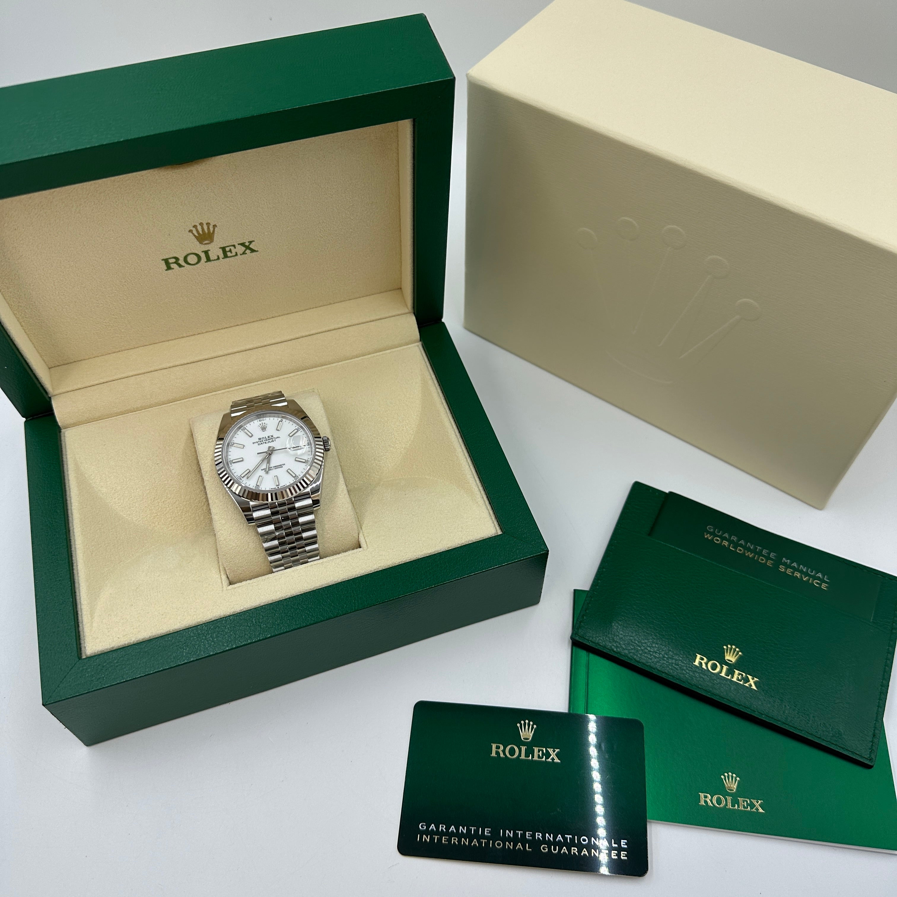 Rolex Datejust 41 126334 White Index Jubilee 2025