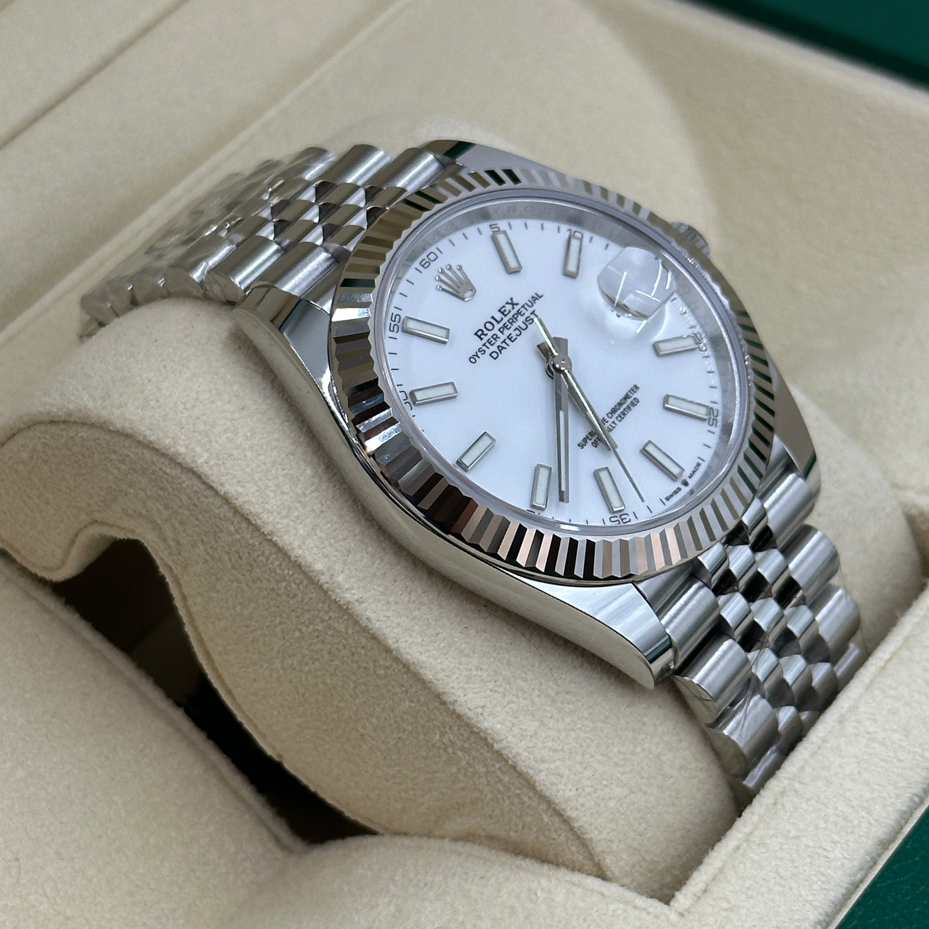 Rolex Datejust 41 126334 White Index Jubilee 2025