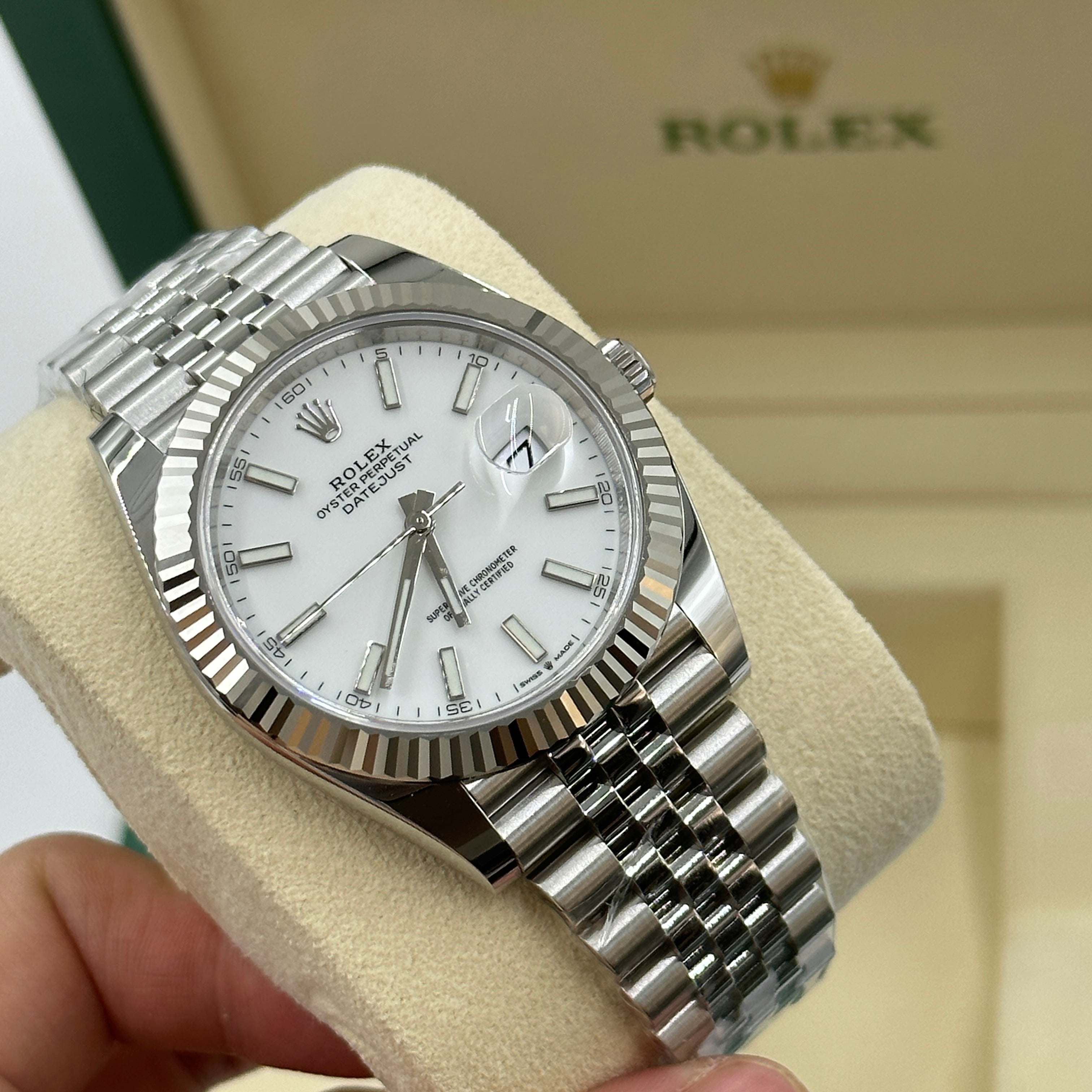 Rolex Datejust 41 126334 White Index Jubilee 2025